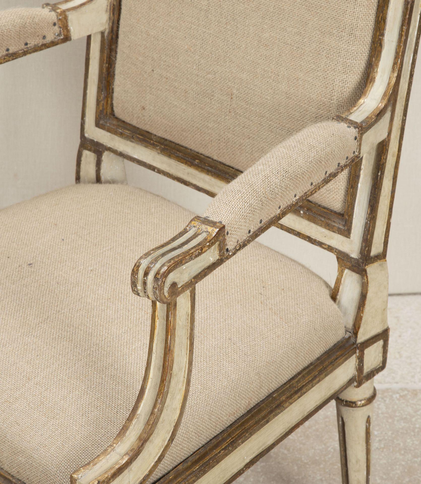 Gilt Pair of Late 18th Century Italian Armchairs For Sale