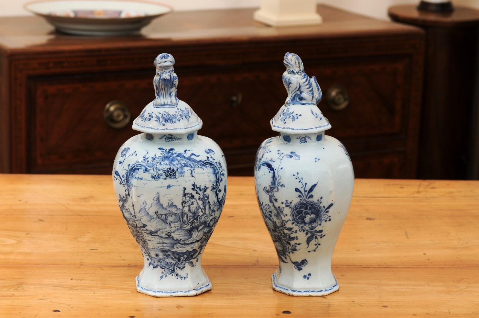 Pair of Late 18th Century Italian Porcelain Garniture Urns with Lids For Sale 10
