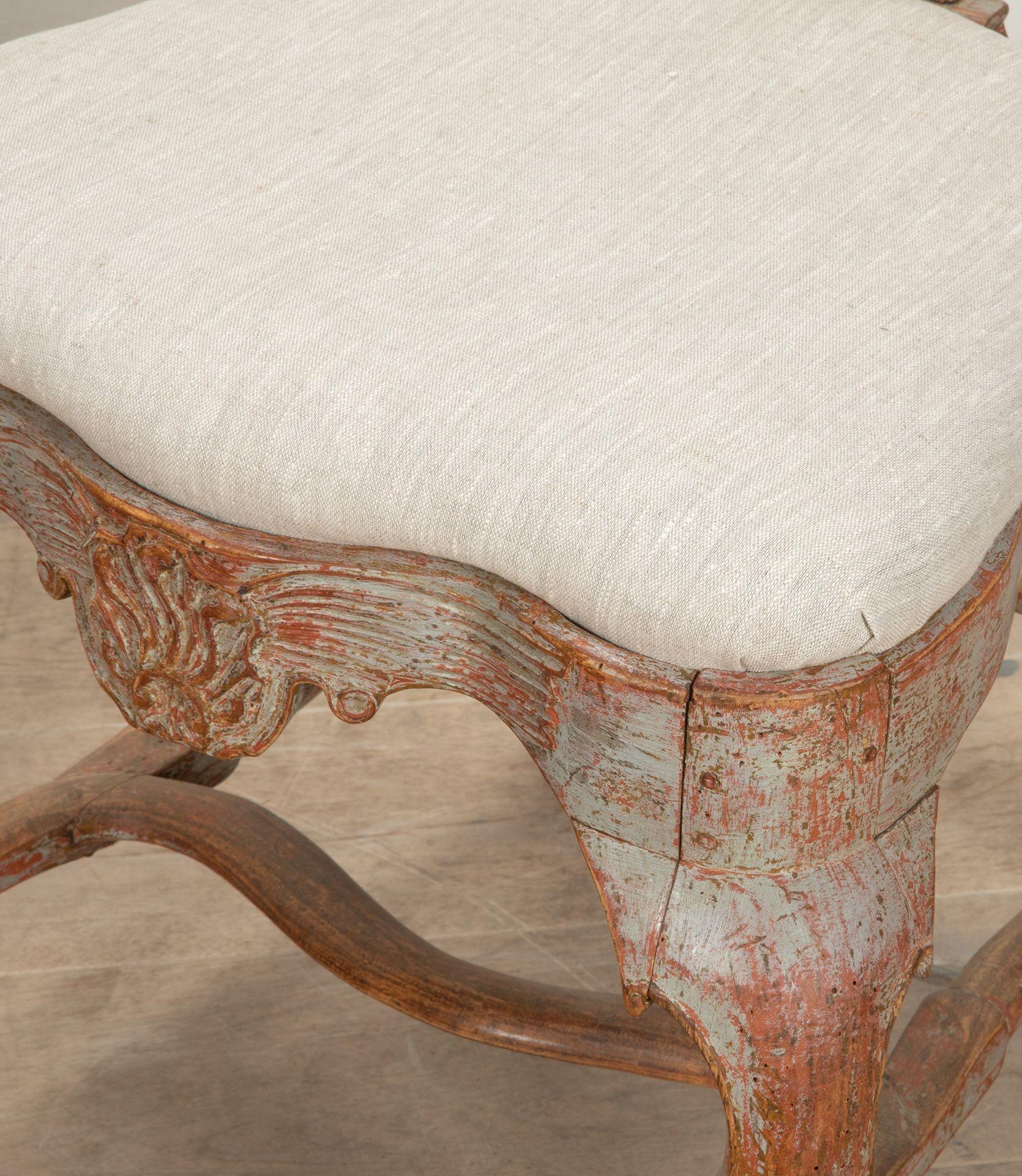 Suédois Paire de chaises rococo suédoises de la fin du XVIIIe siècle en vente