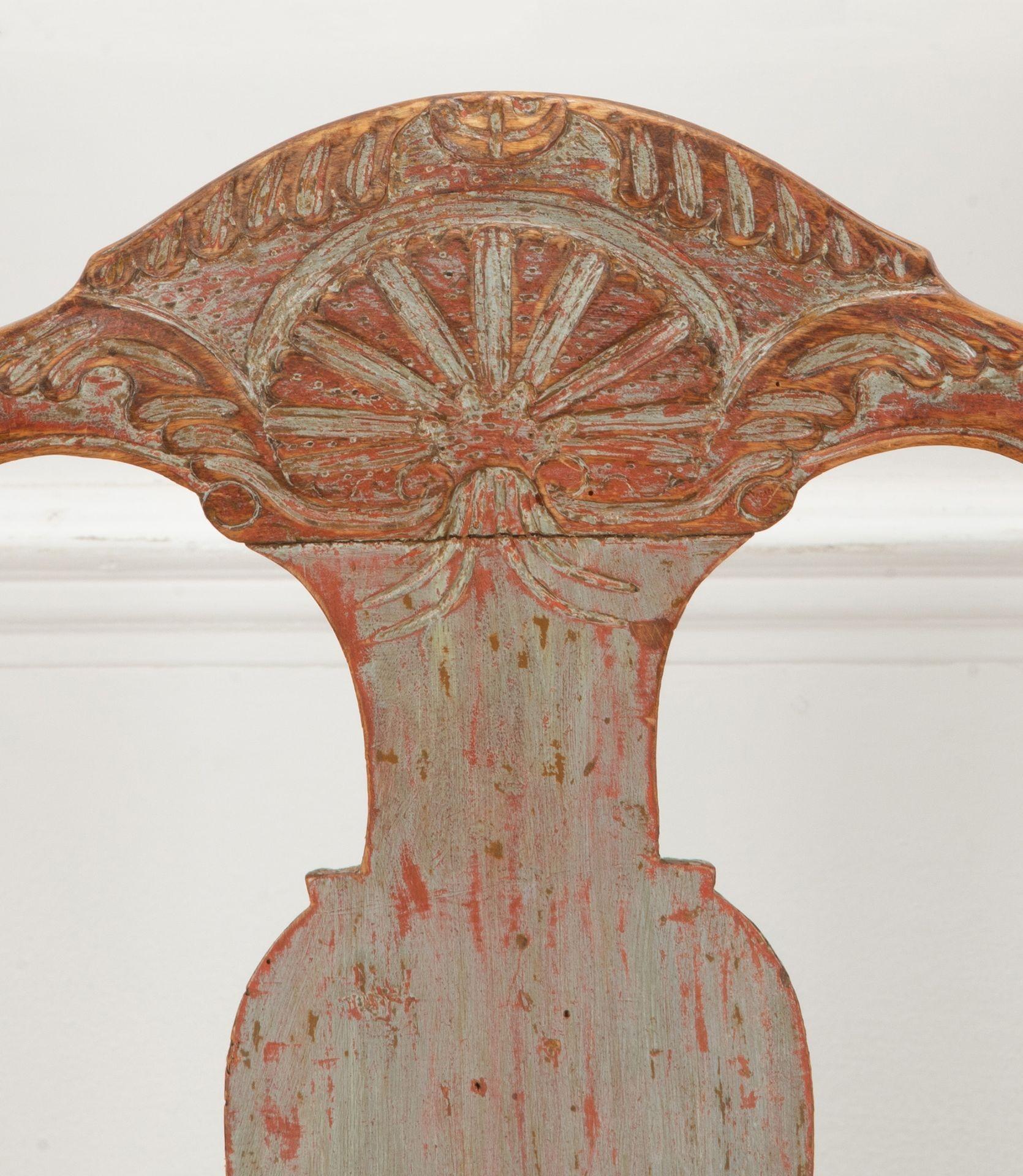 Paire de chaises rococo suédoises de la fin du XVIIIe siècle en vente 3