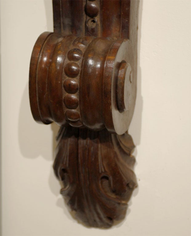 18th Century and Earlier Pair of Late 18th Century Walnut Italian Corbels