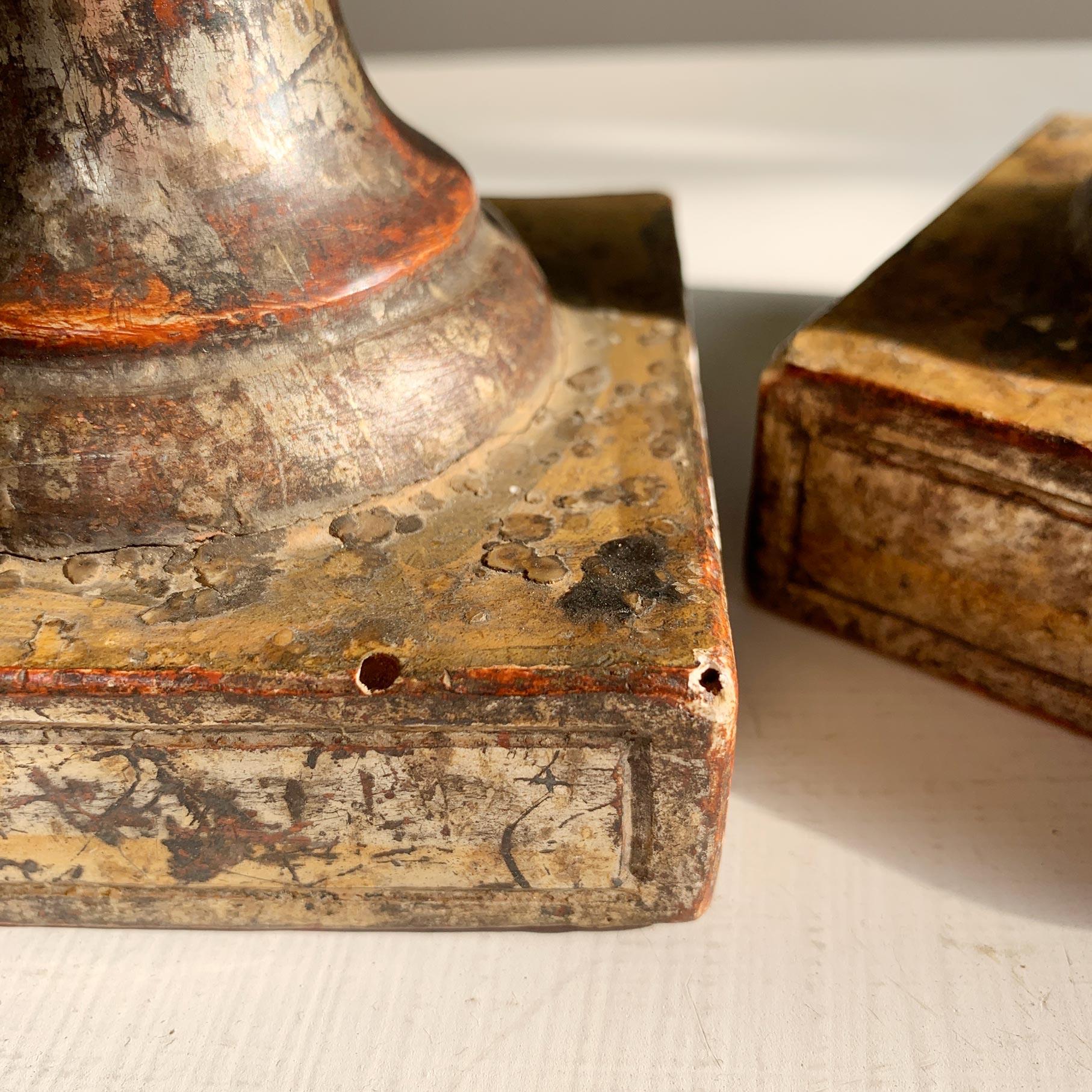 Pair of Late 18th Century Gold Wood and Gesso Baroque Altar Vases For Sale 2