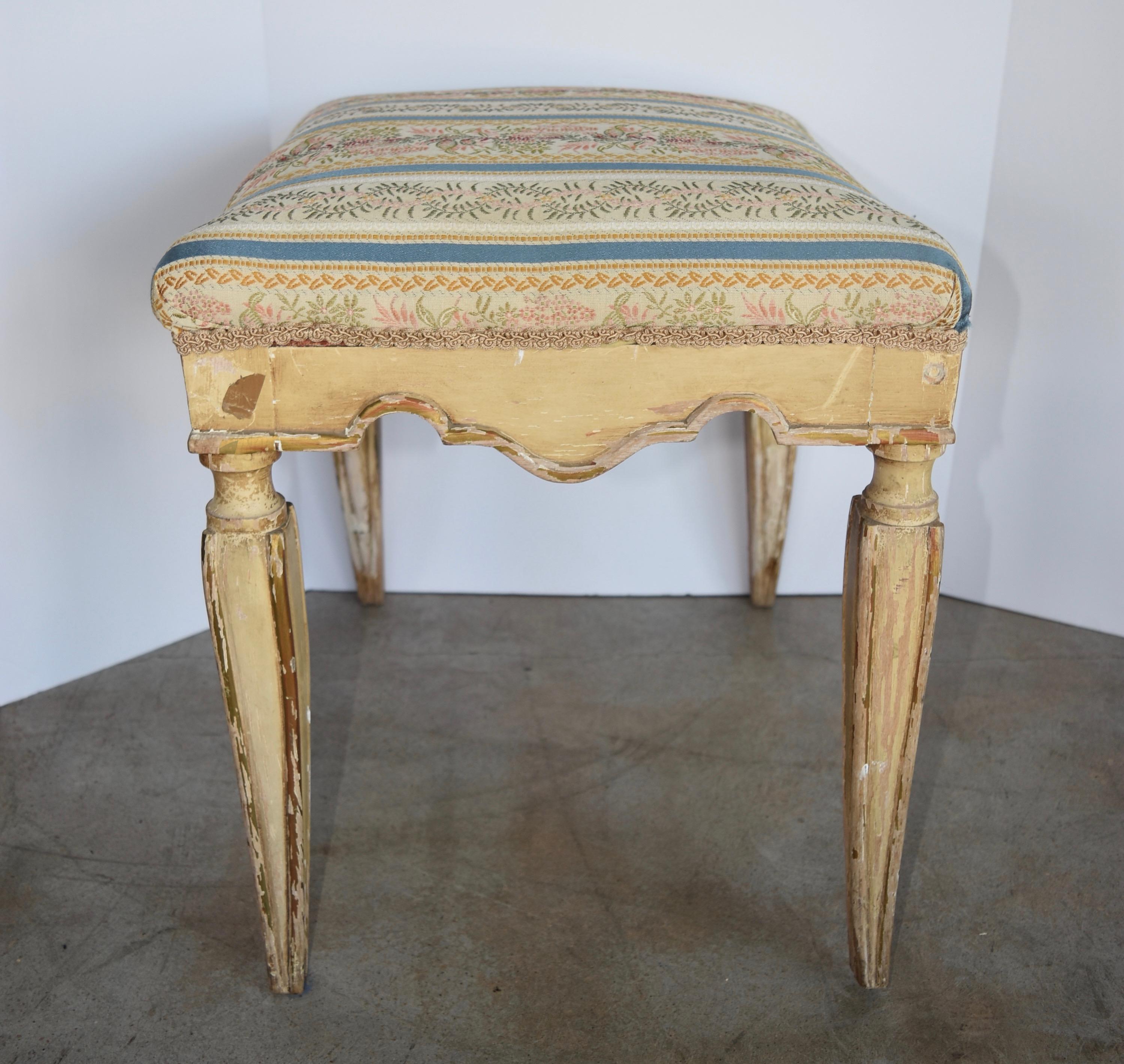 Romantic Pair of Late 18th Century Wooden Original Painted Italian Benches, Gold Touches