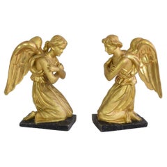 Pair of Late 18th / Early 19th Century Italian Giltwood Neoclassical Angels