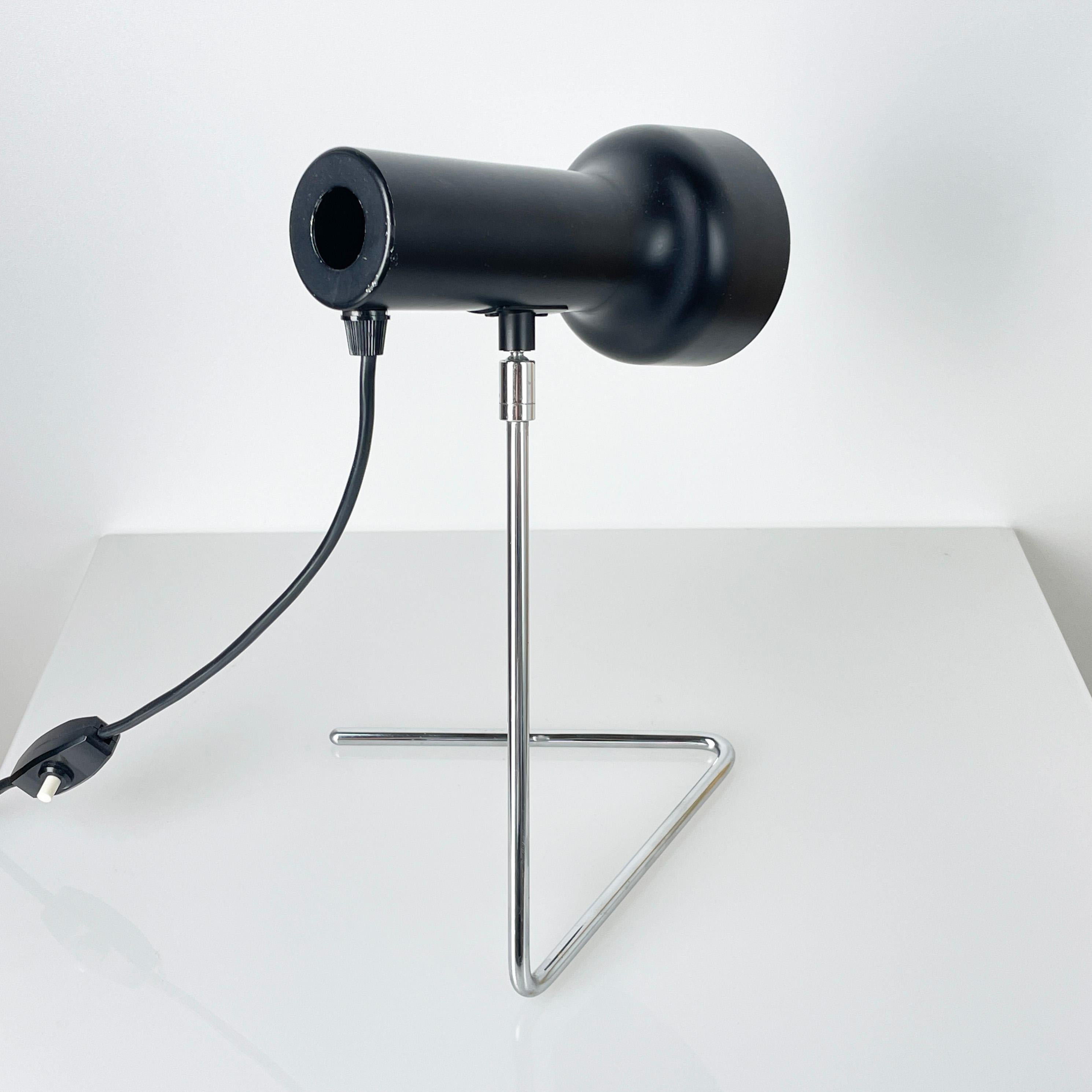 Pair of late 1950's Minimalist Table Lamps For Sale 6