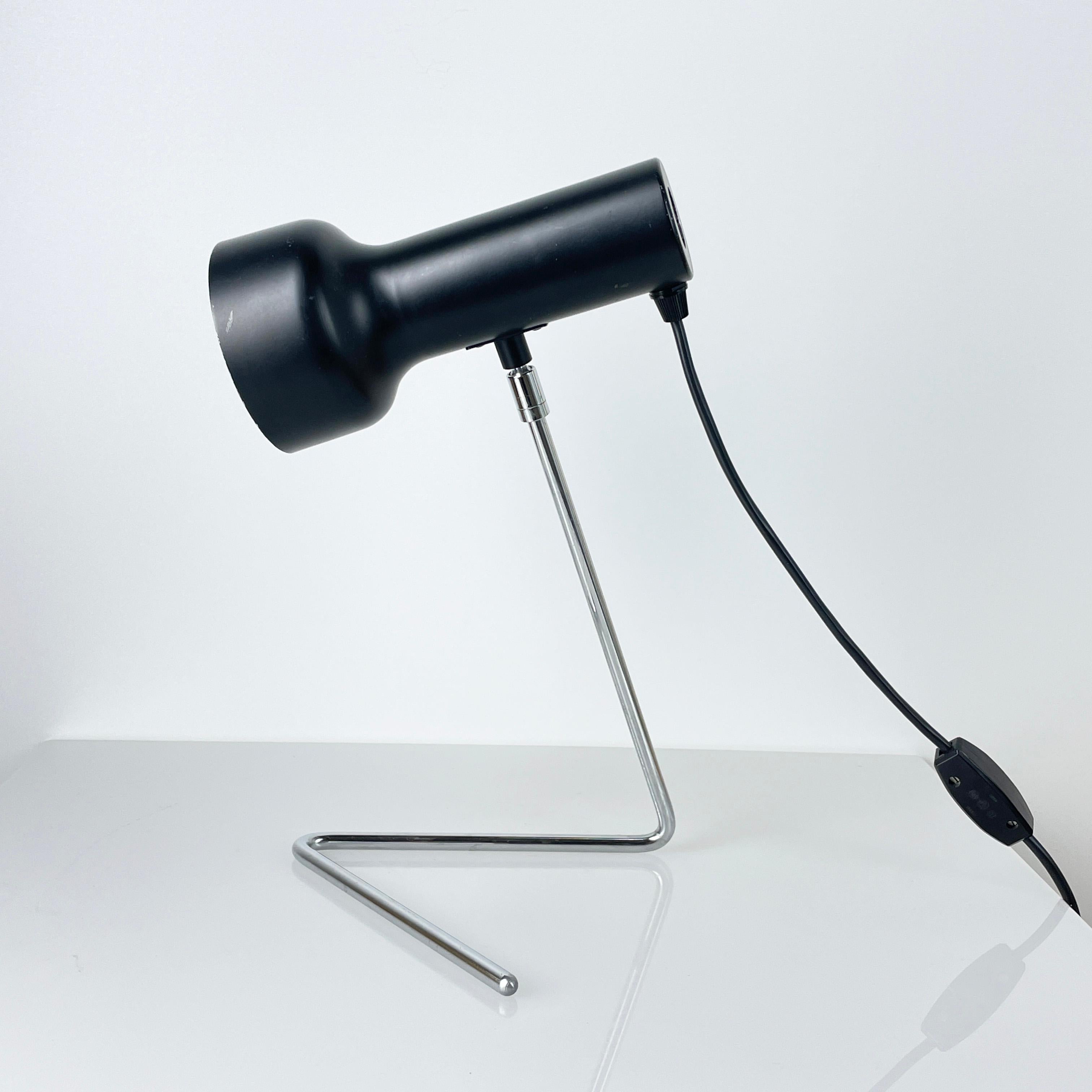 Pair of late 1950's Minimalist Table Lamps For Sale 9