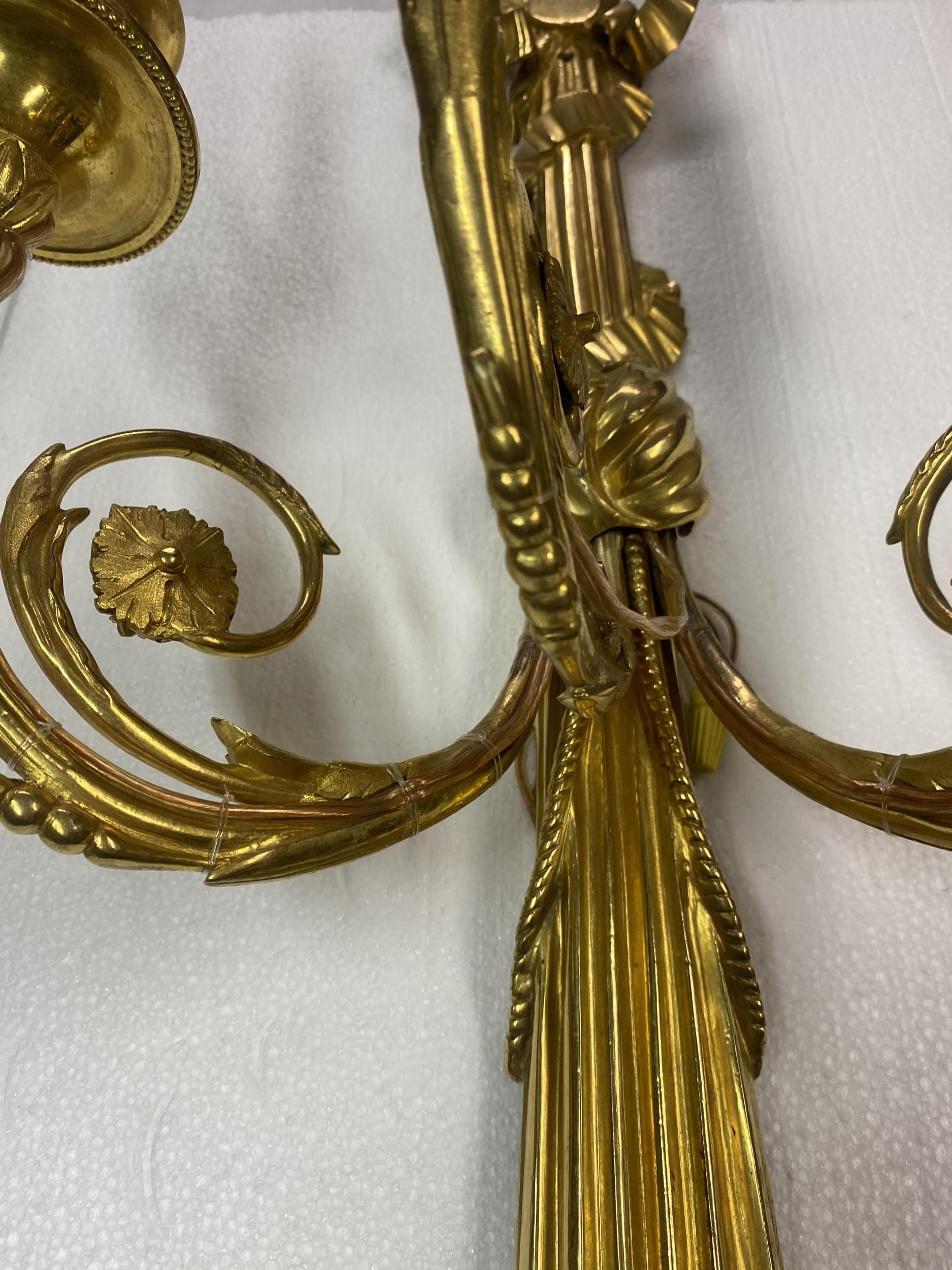 Pair of Late 19th C. French Gilt Bronze Sconces In Good Condition For Sale In Los Angeles, CA