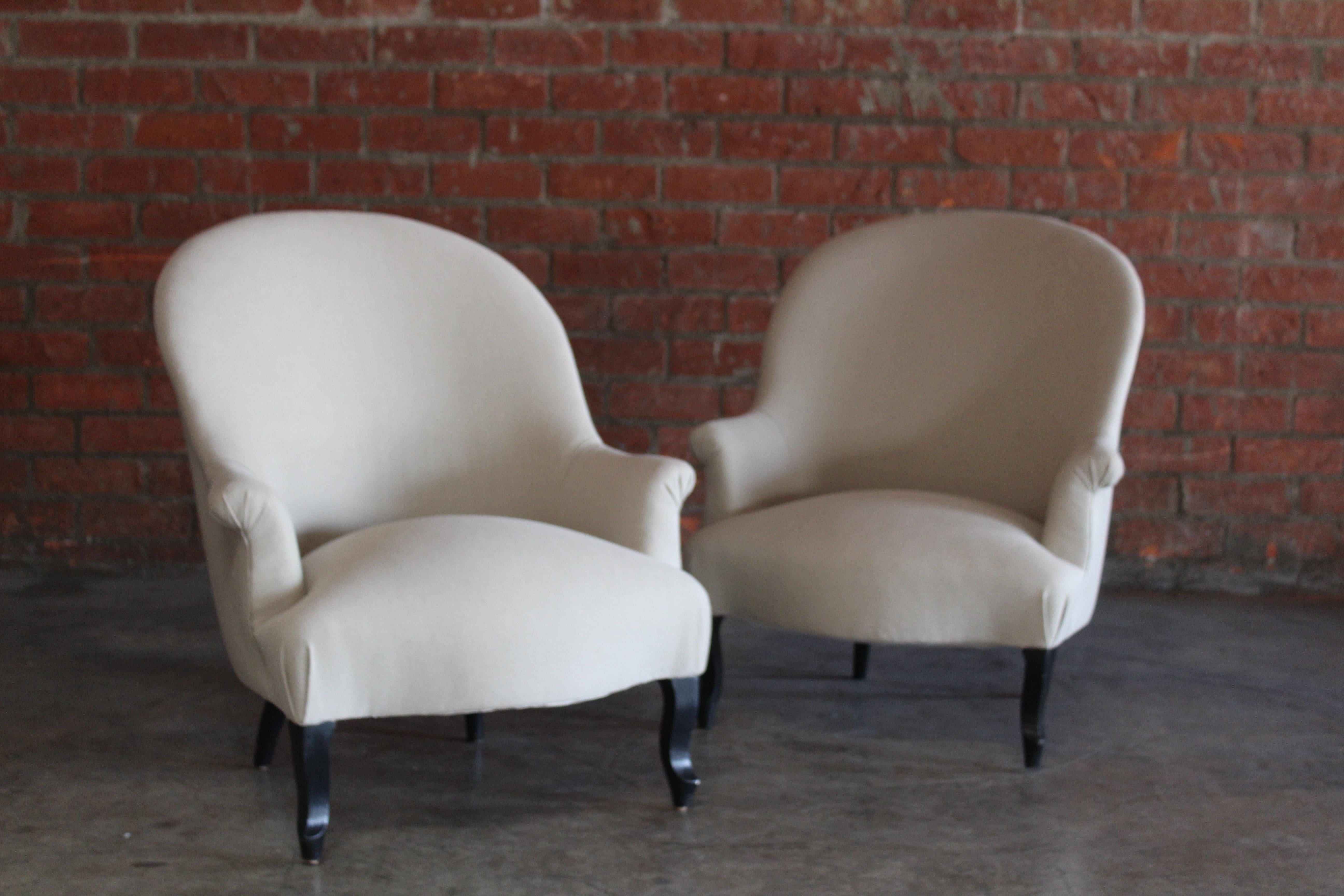 Pair of Late 19th Century Antique French Napoleon III Chairs in Belgian Linen 17