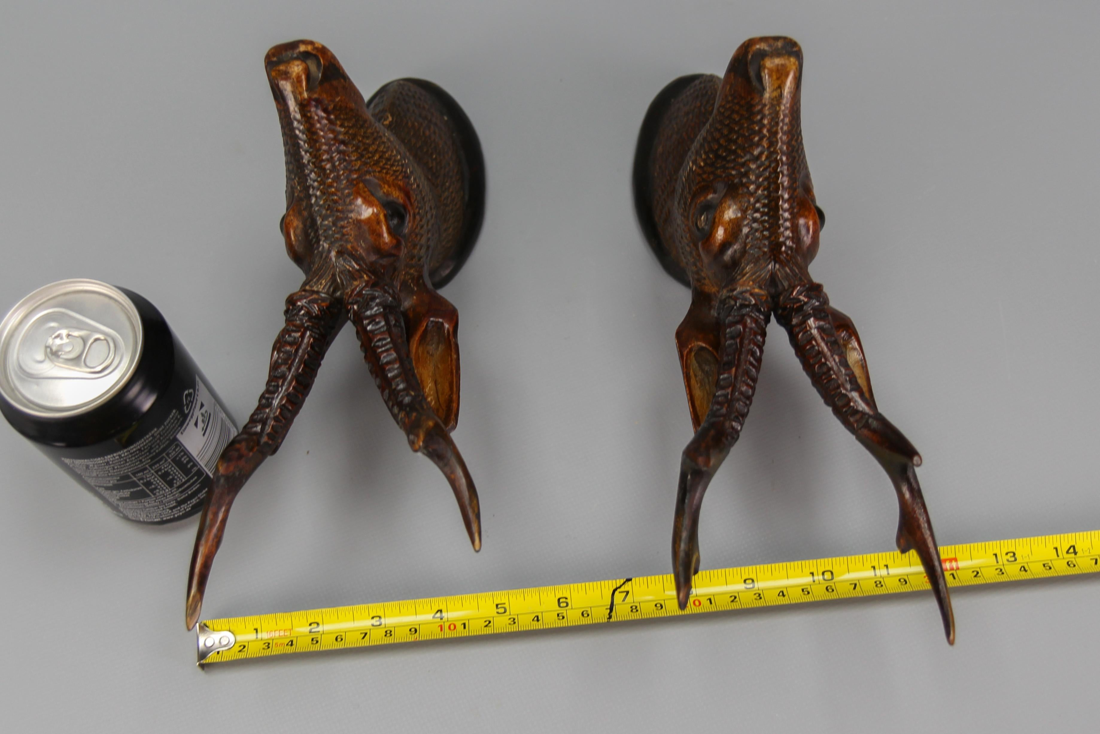 Pair of Late 19th Century Black Forest Carved Roe Deer Heads Wall Mounts 11