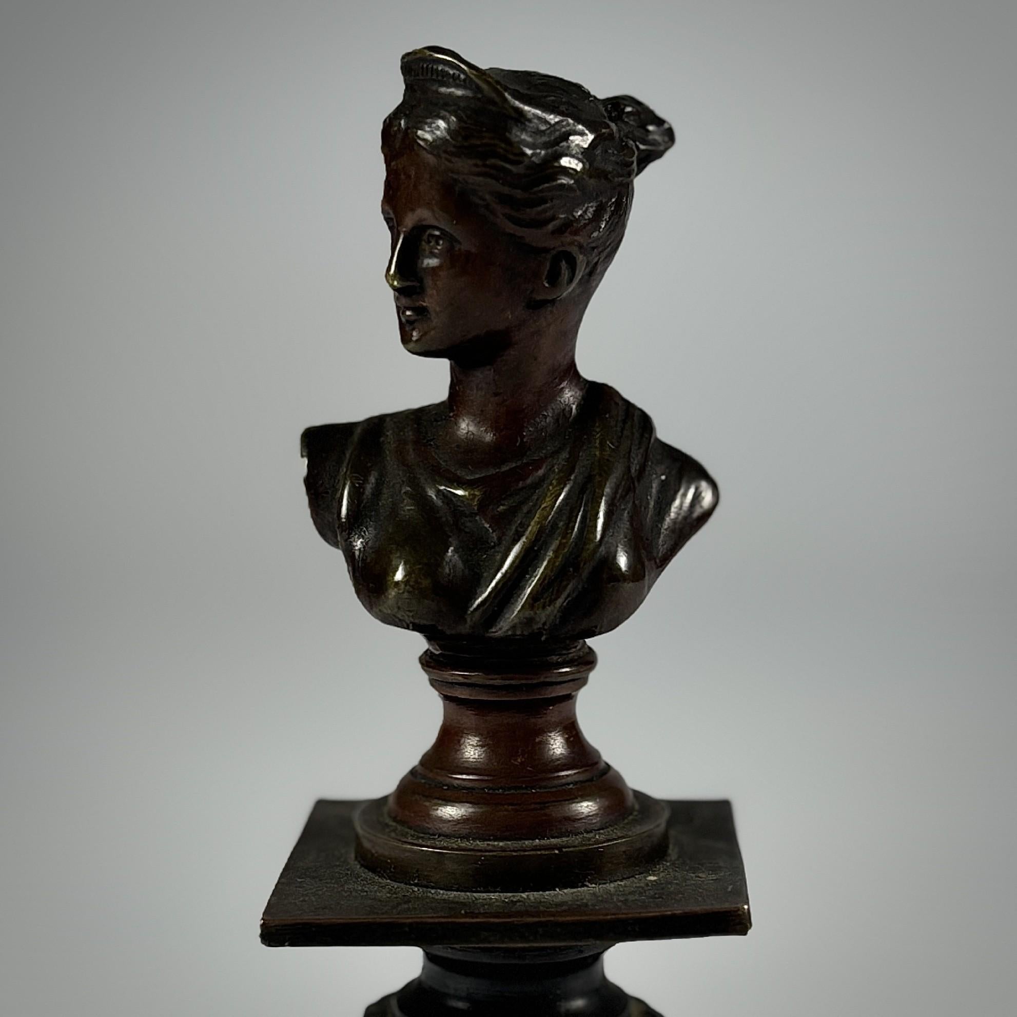 Pair of Late 19th Century Bronze Grand Tour Models of Diana & Hermes For Sale 3
