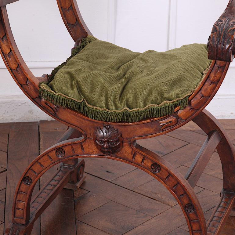 Pair of Late 19th Century Carved Savonarola Chairs 5