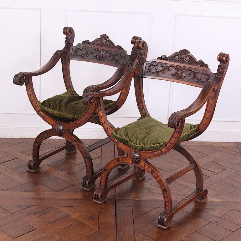 Pair of Late 19th Century Carved Savonarola Chairs 6