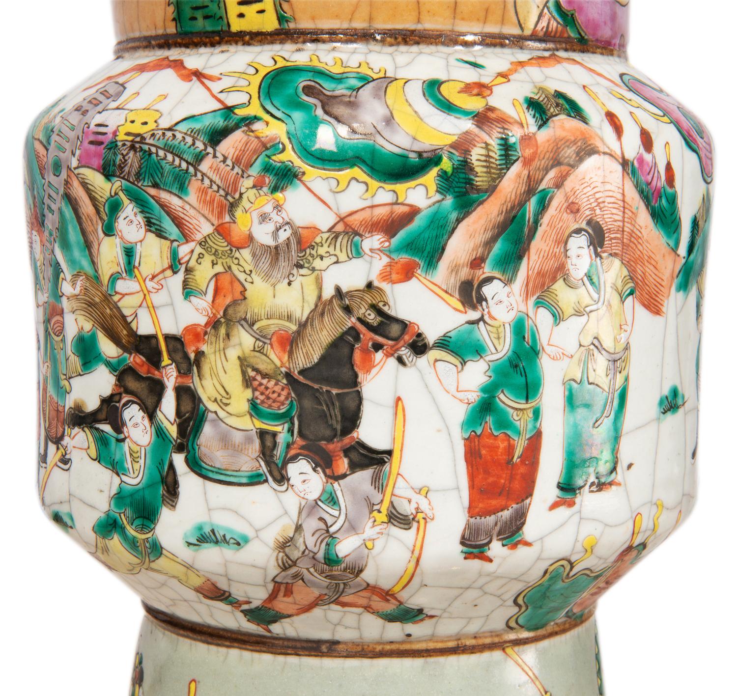 Paire de vases / lampes en faïence craquelée de Chine de la fin du 19e siècle en vente 1