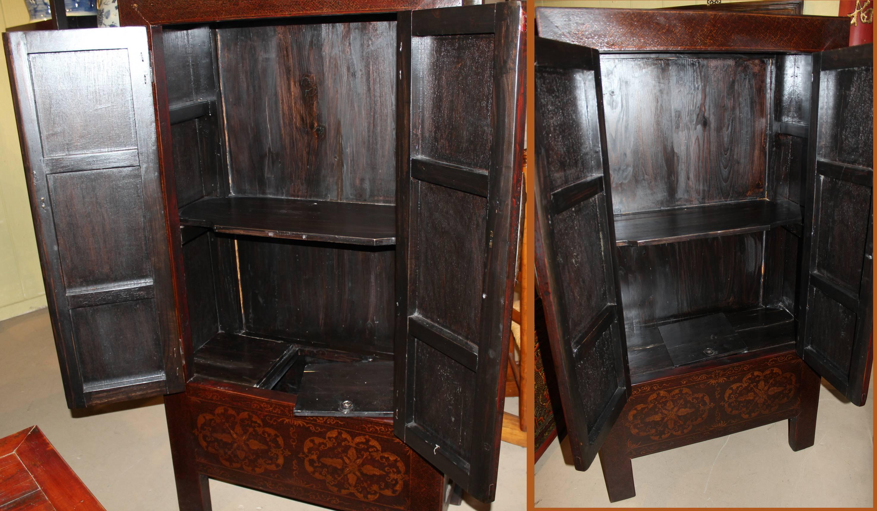Pair of Late 19th Century Chinese Elmwood Cabinets 1