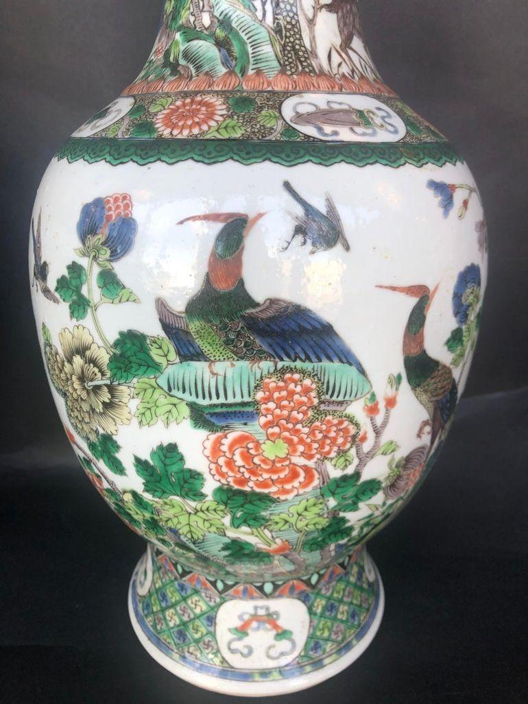 Pair of Late 19th Century Chinese Famille Verte Vases For Sale 1