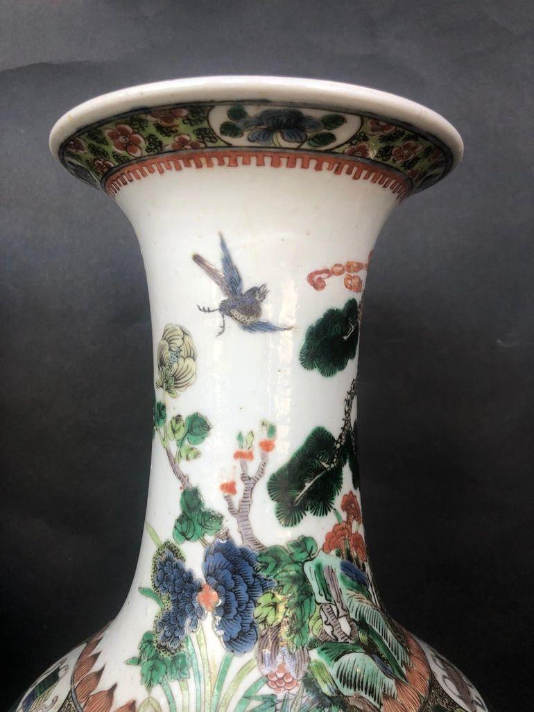 Pair of Late 19th Century Chinese Famille Verte Vases For Sale 3