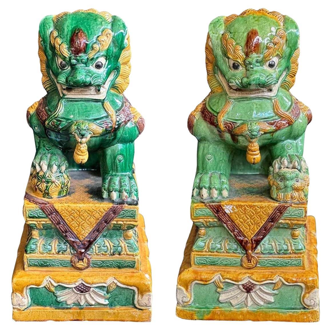 Pair of Late 19th Century Chinese Porcelain Foo Dogs For Sale