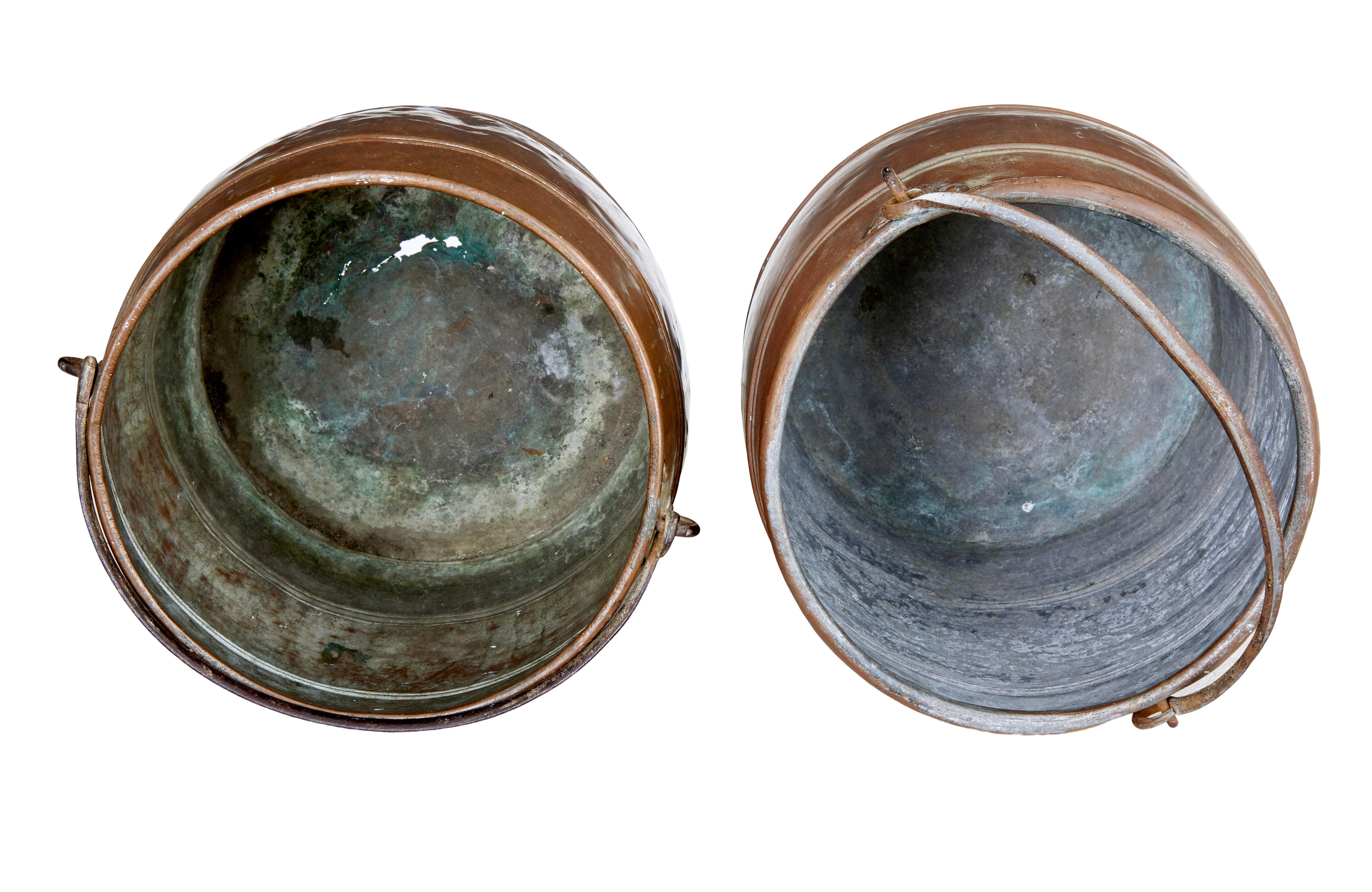 Hand-Crafted Pair of late 19th century copper buckets For Sale