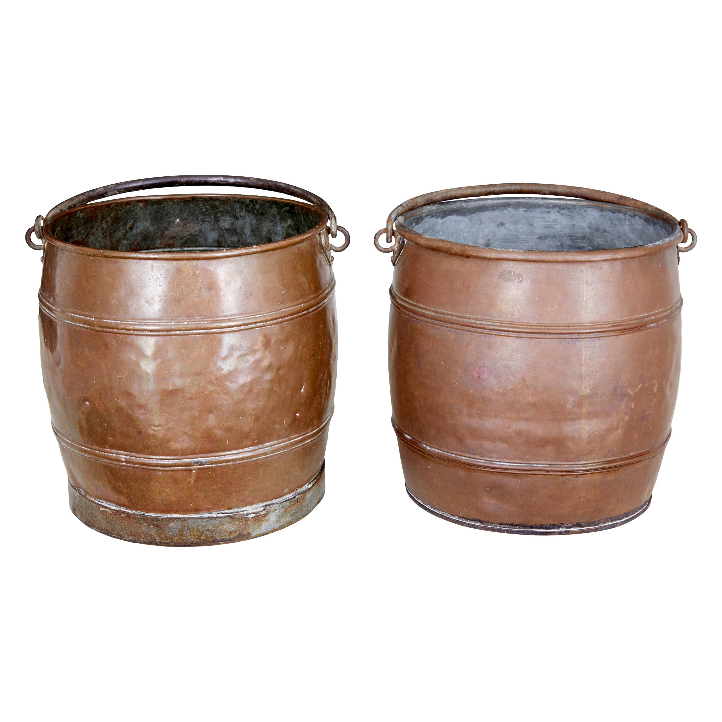 Pair of Late 19th Century Copper Buckets For Sale at 1stDibs
