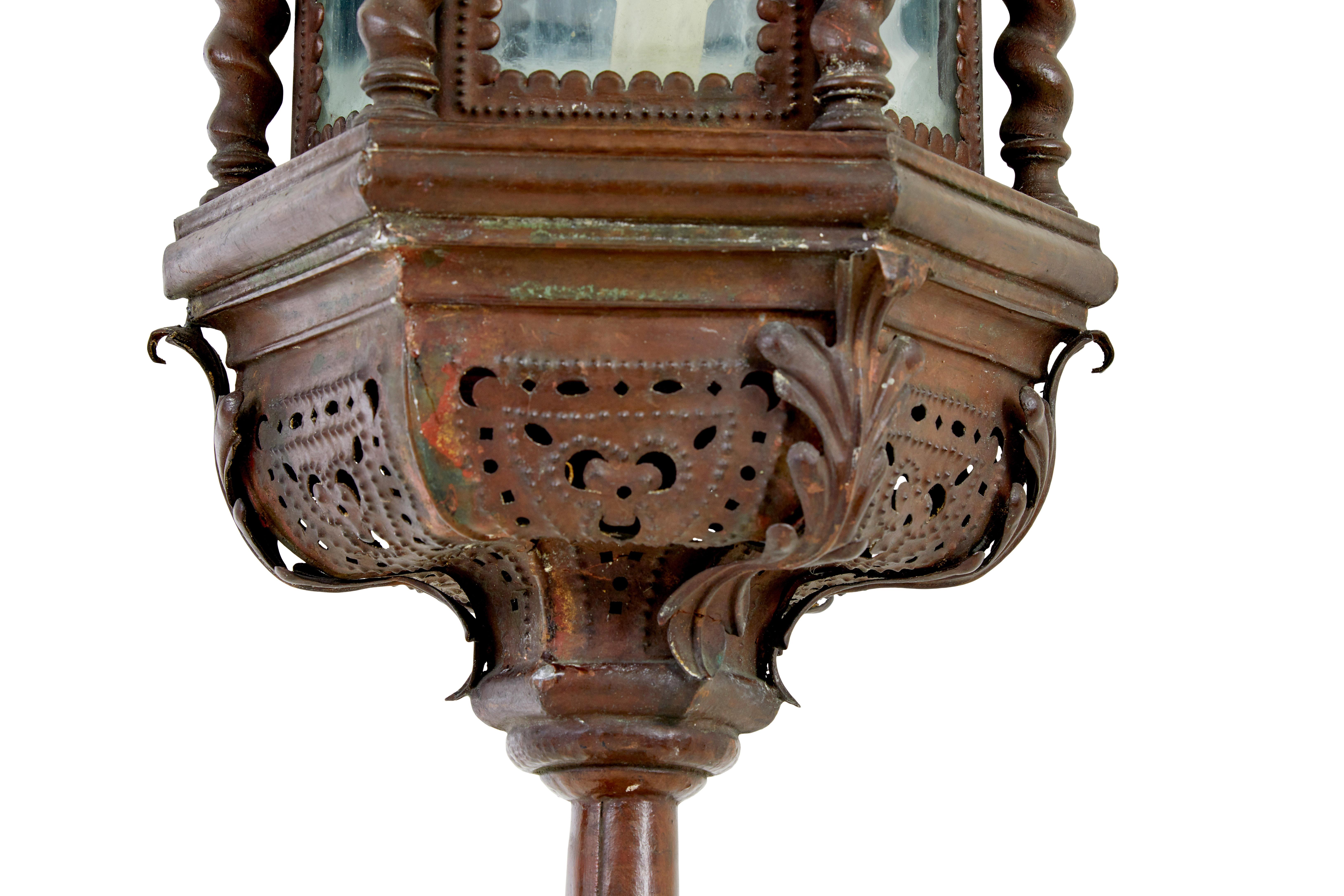 Polychromed Pair of late 19th century copper Venetian lamps on poles For Sale