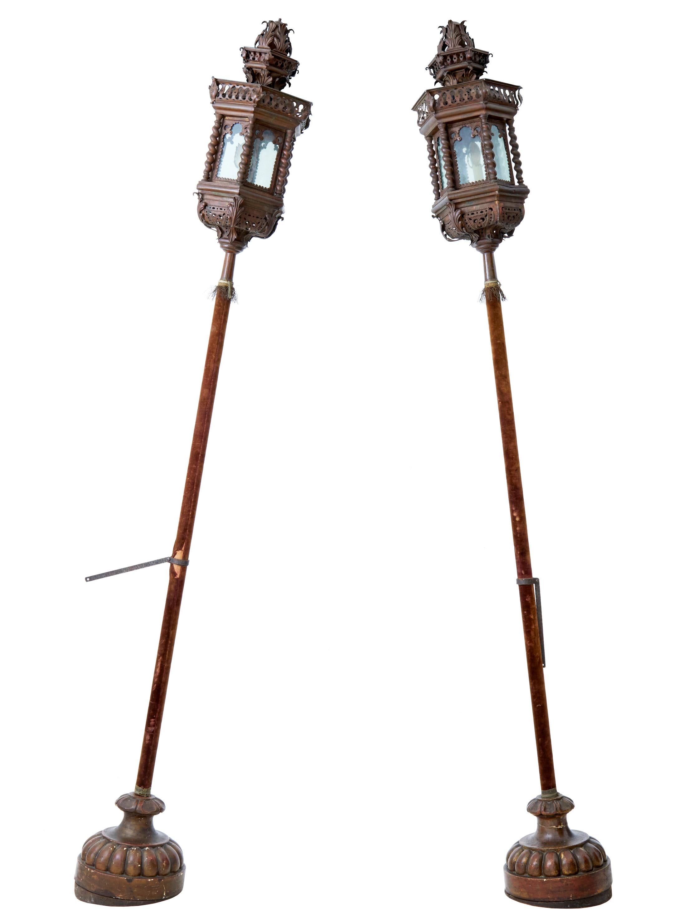 Pair of Late 19th Century Copper Venetian Lamps on Poles 2
