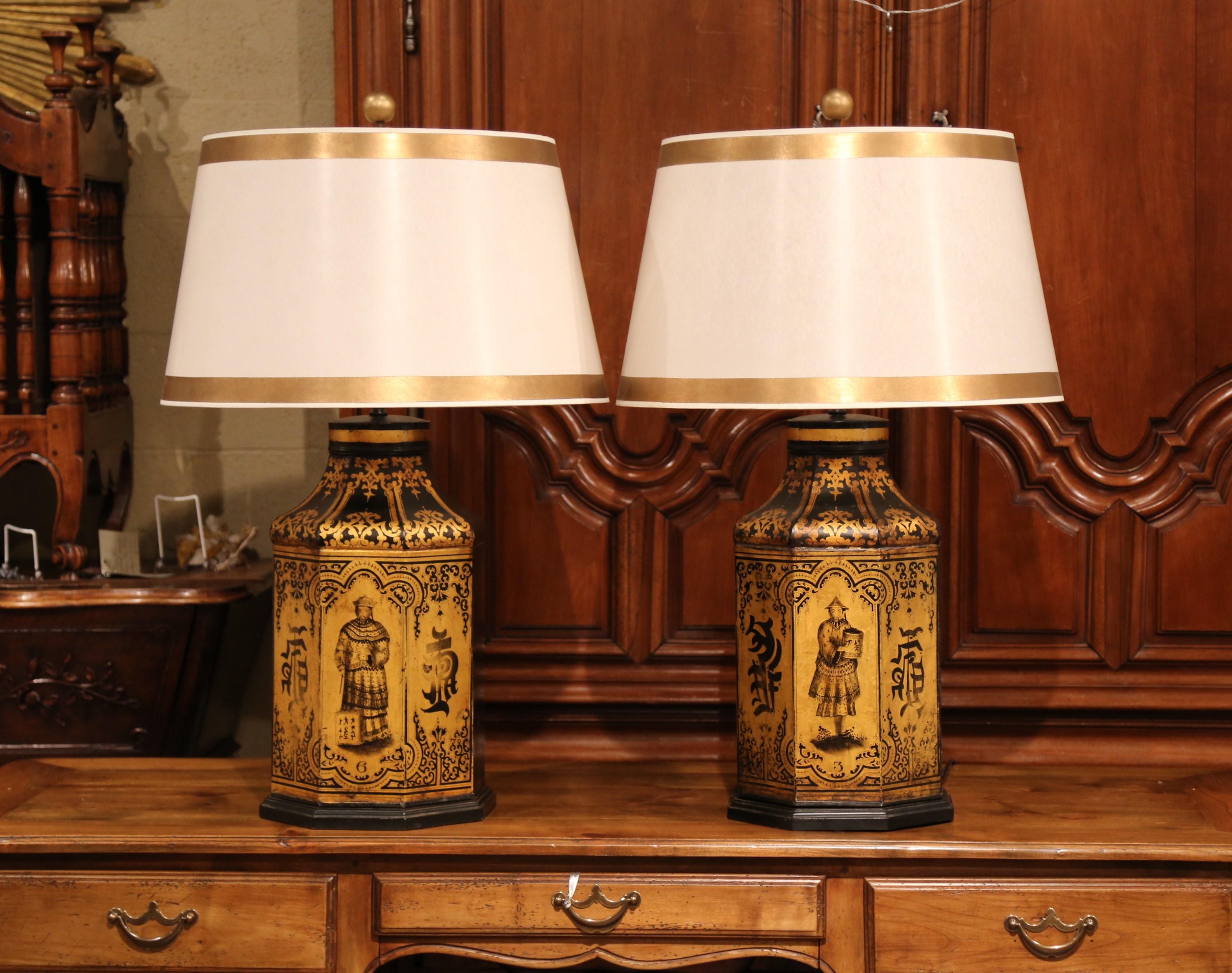 Pair of 19th Century English Painted and Gilt Tole Tea Canisters Table Lamps 1