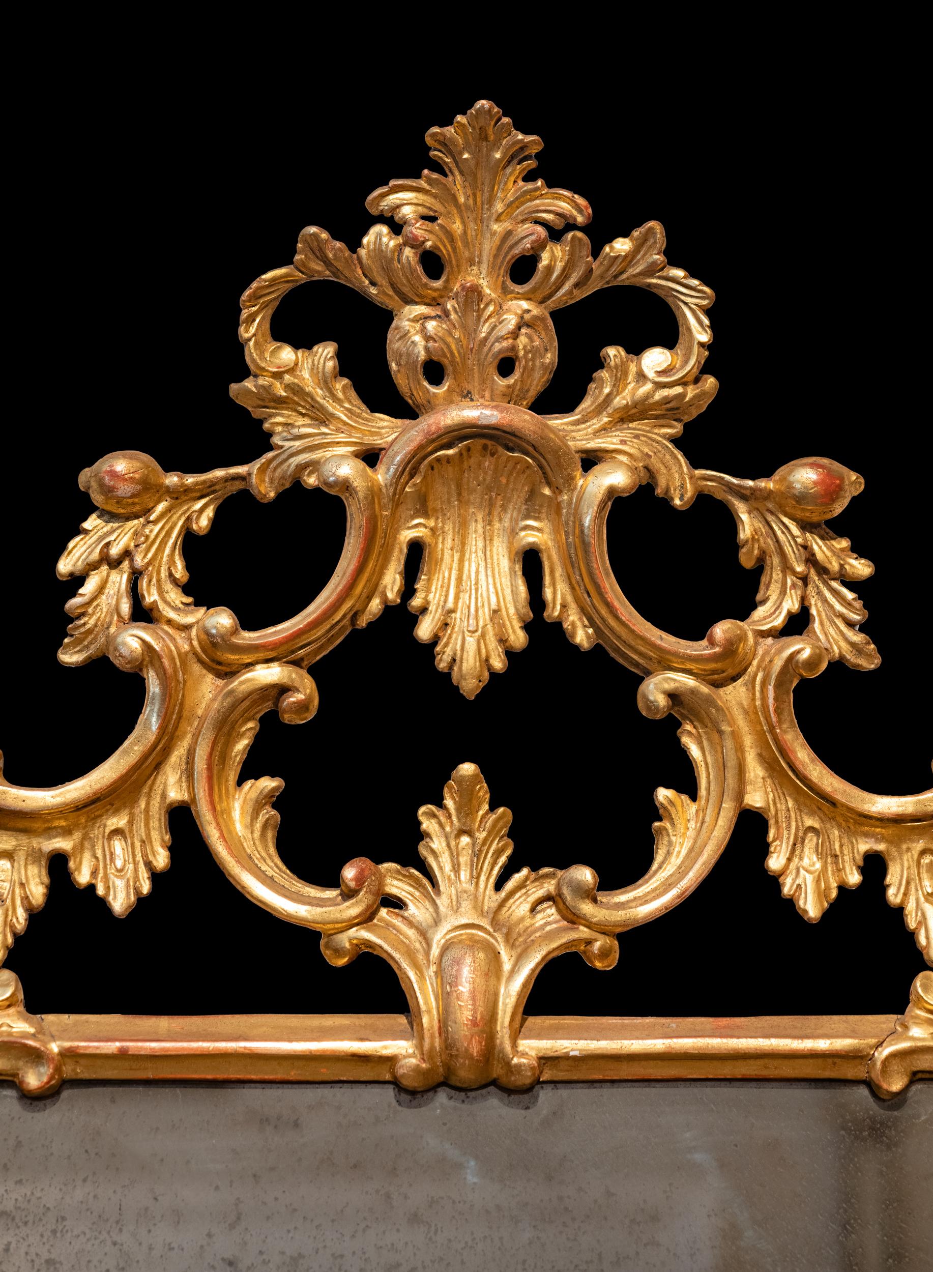 Coppia di specchi da molo o da parete inglesi della fine del XIX secolo in stile Chippendale In condizioni buone in vendita a Dublin, IE