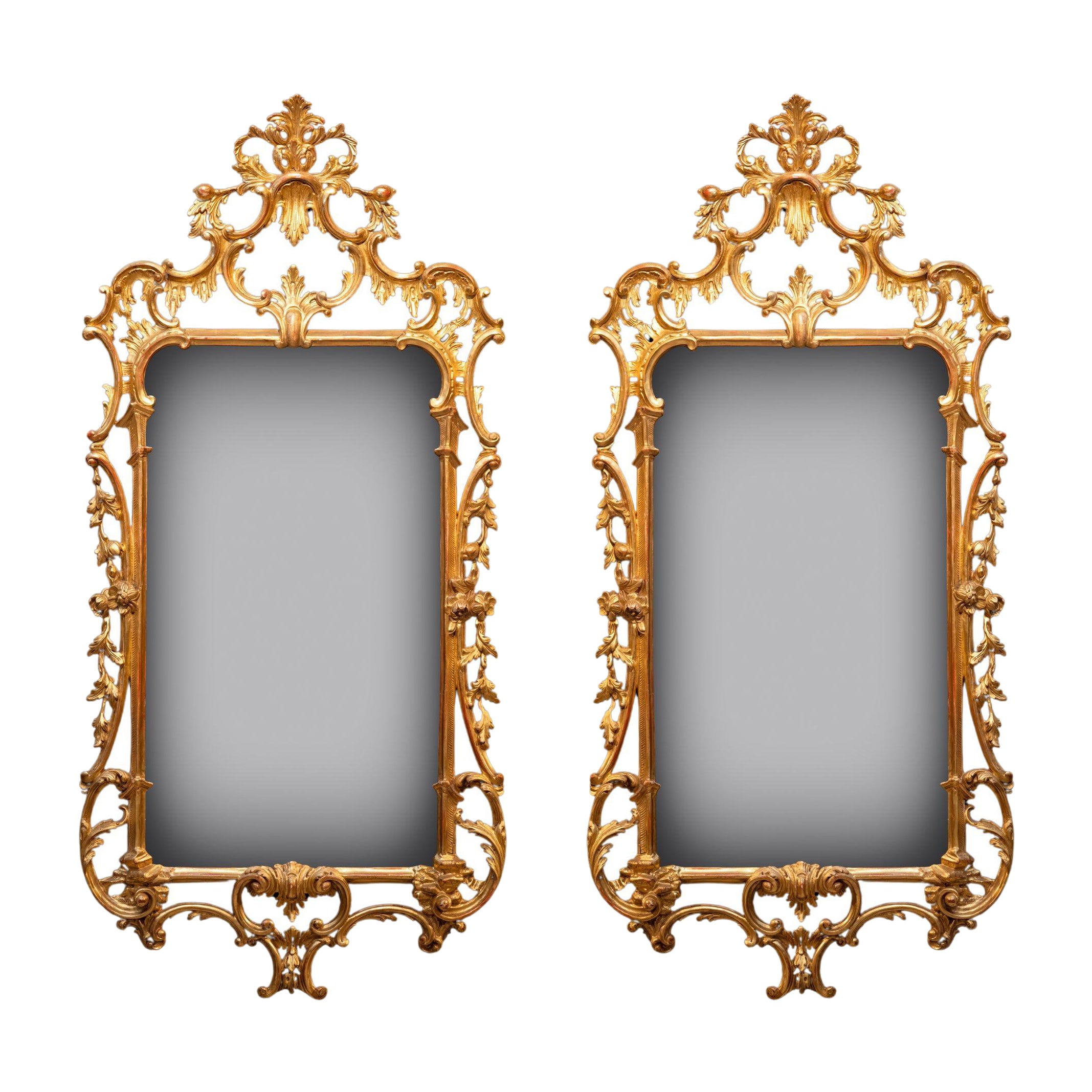 Paire de miroirs muraux de style Chippendale de la fin du 19e siècle