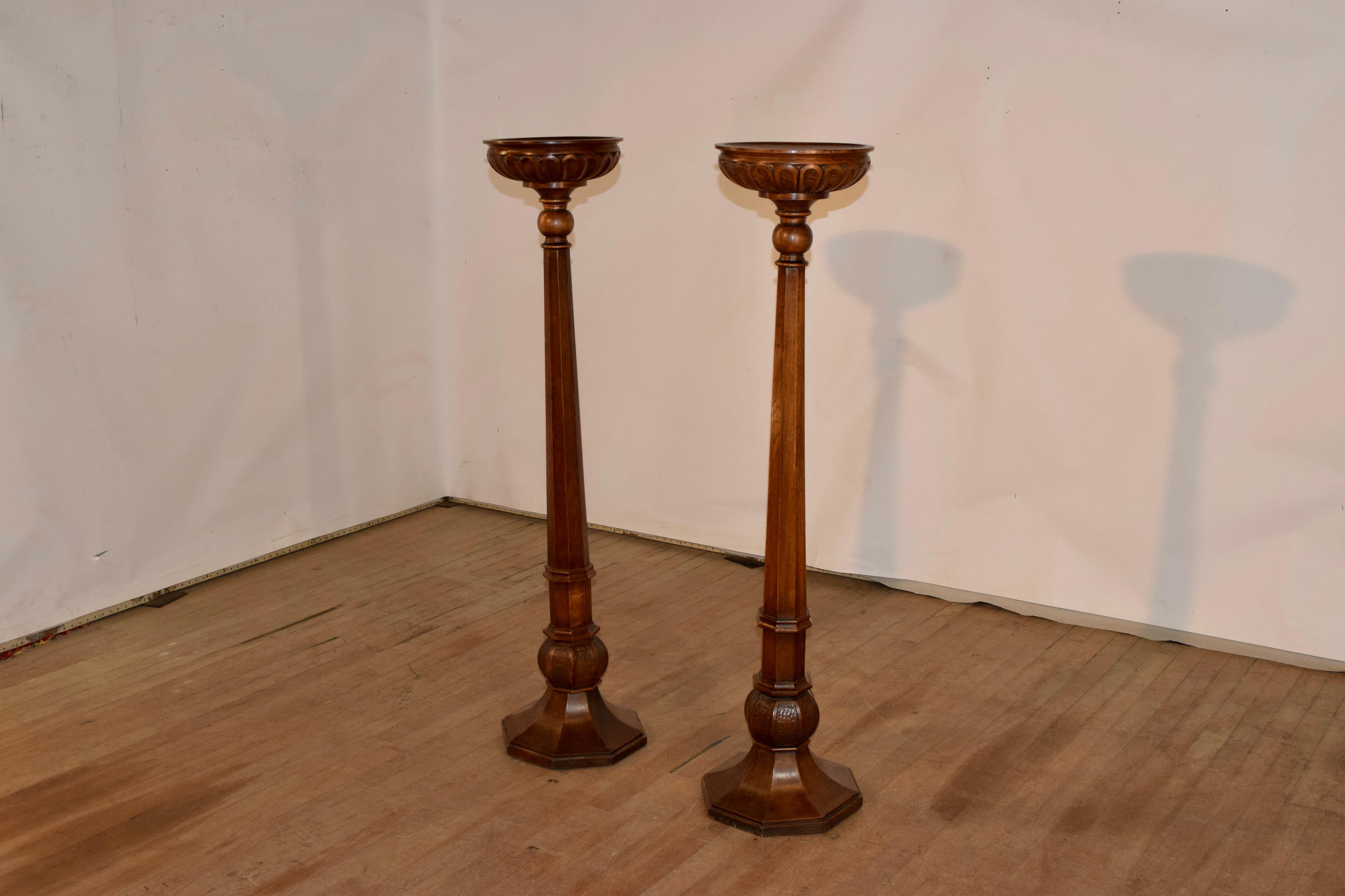 Hand-Carved Pair of Late 19th Century English Pillars
