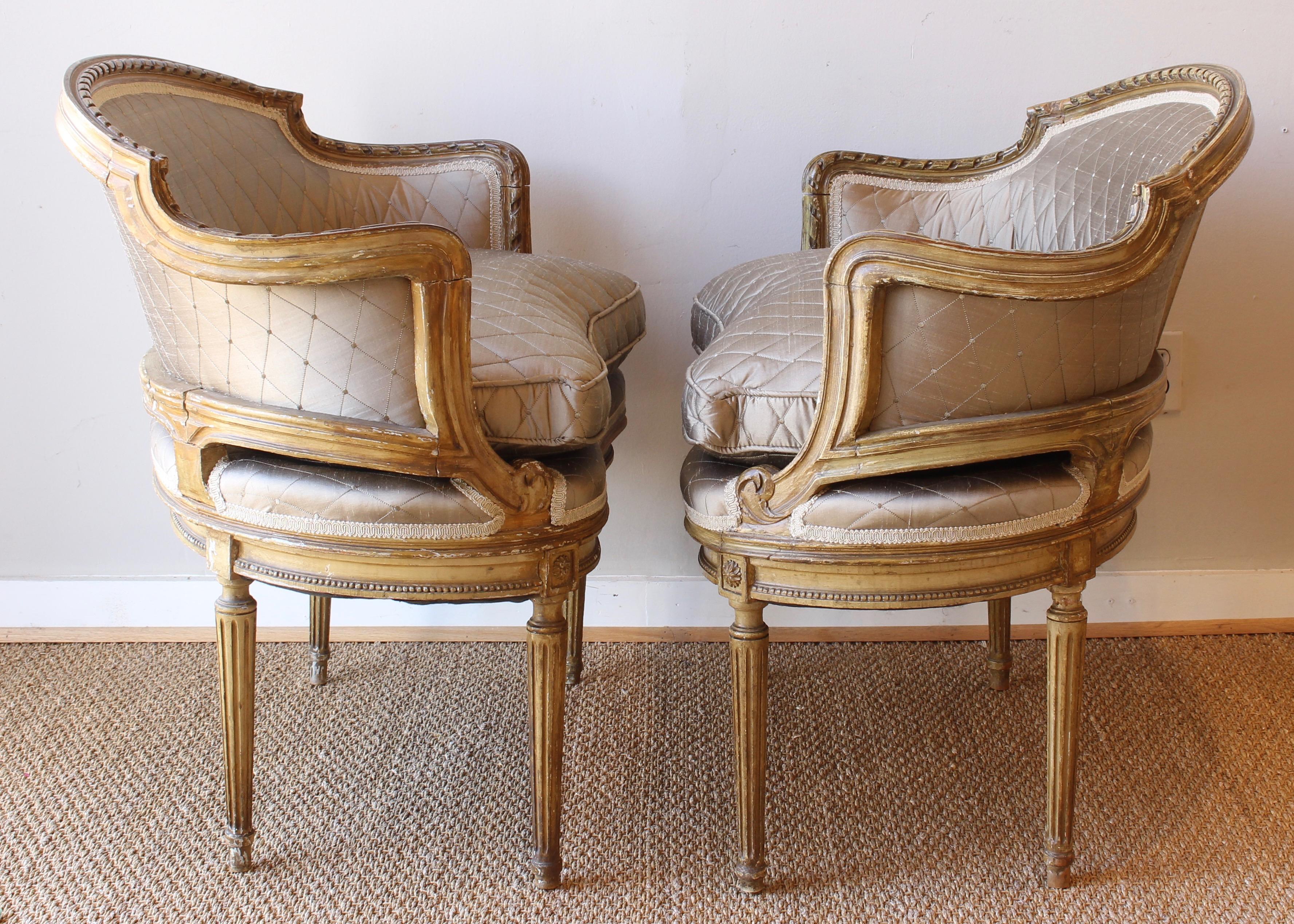 Pair of Late 19th Century French Bergeres In Good Condition In Kilmarnock, VA