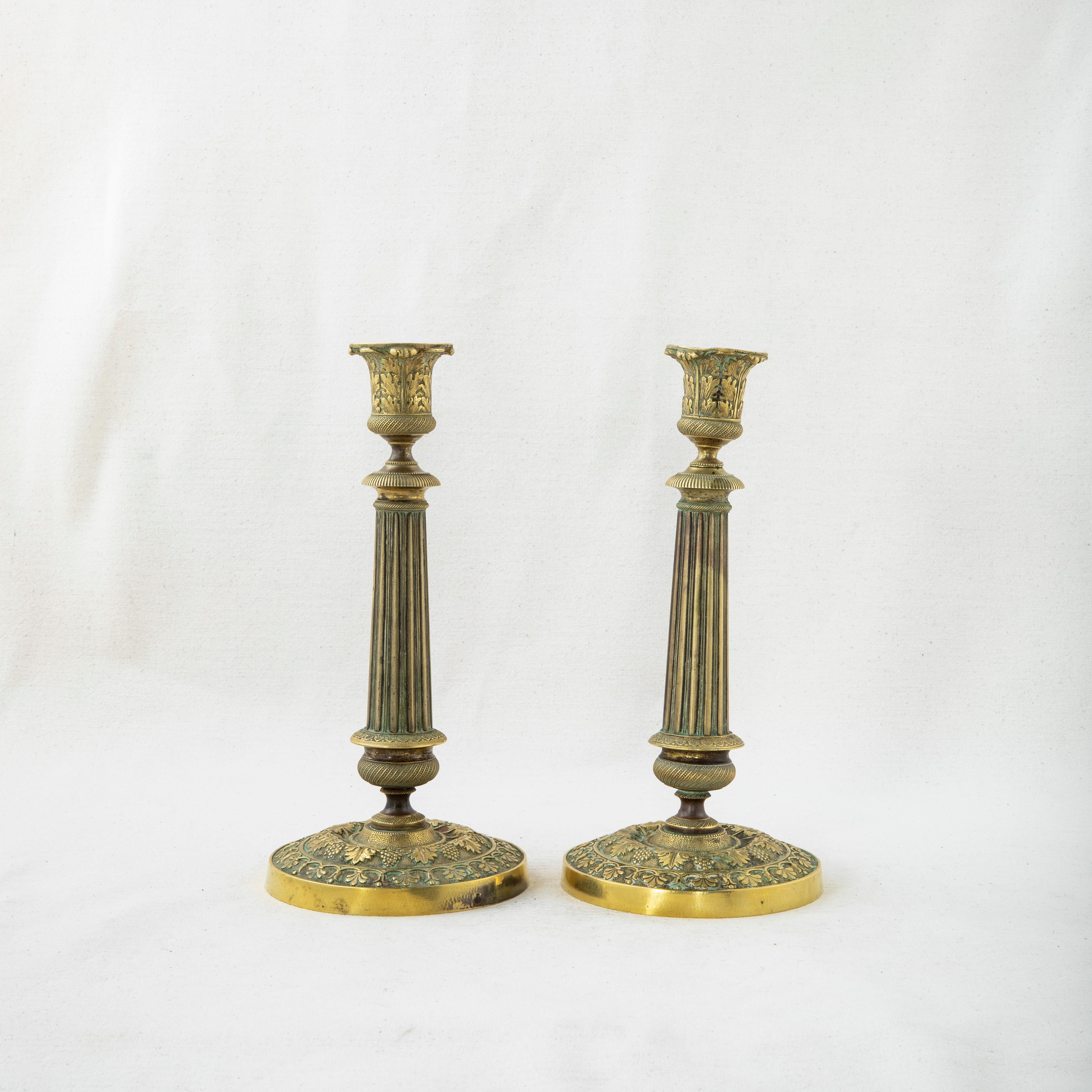 Pair of Late 19th Century French Bronze Candlesticks with Grapes, Grape Leaves In Good Condition For Sale In Fayetteville, AR