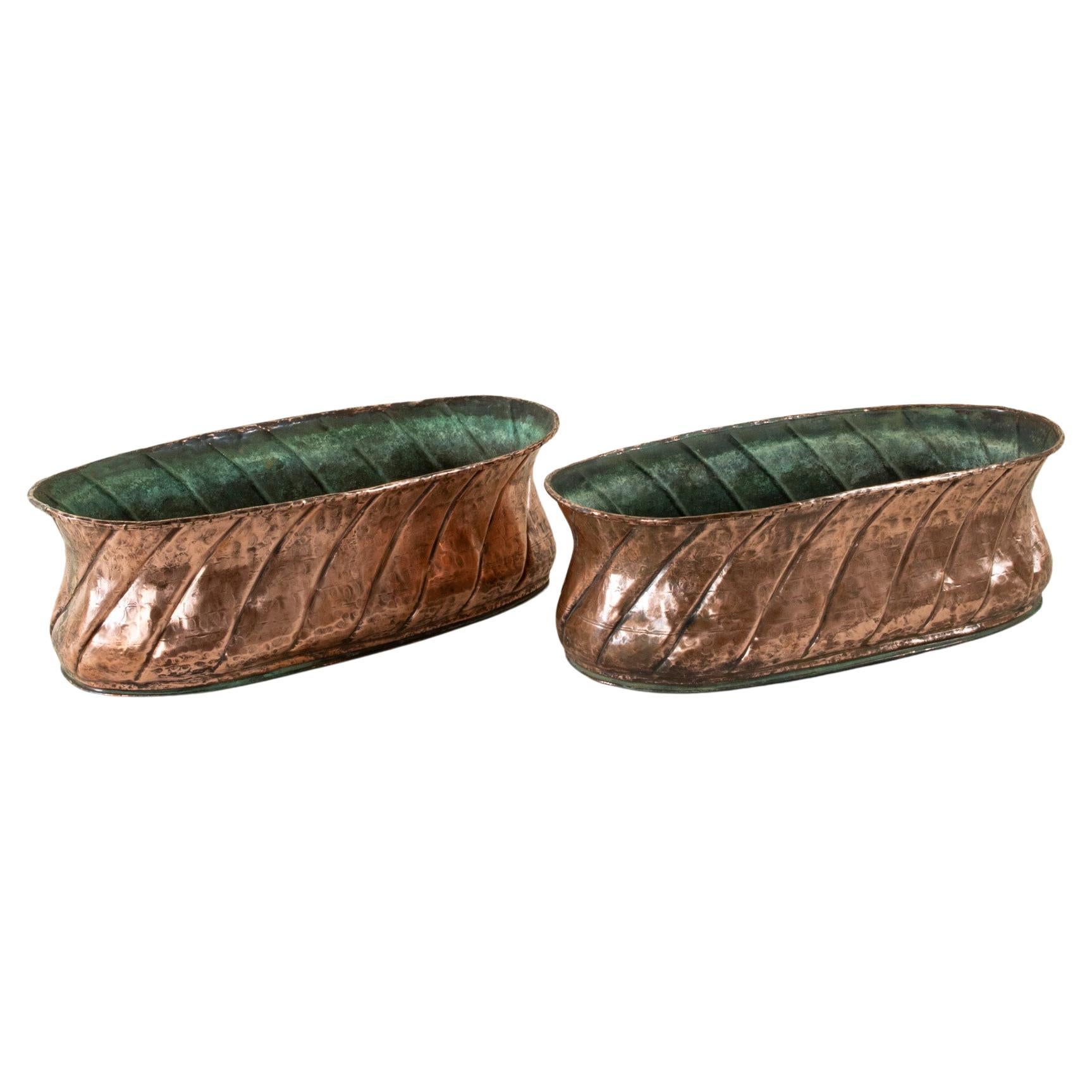 Pair of Late 19th Century French Hand-Hammered Copper Jardinières or Planters For Sale
