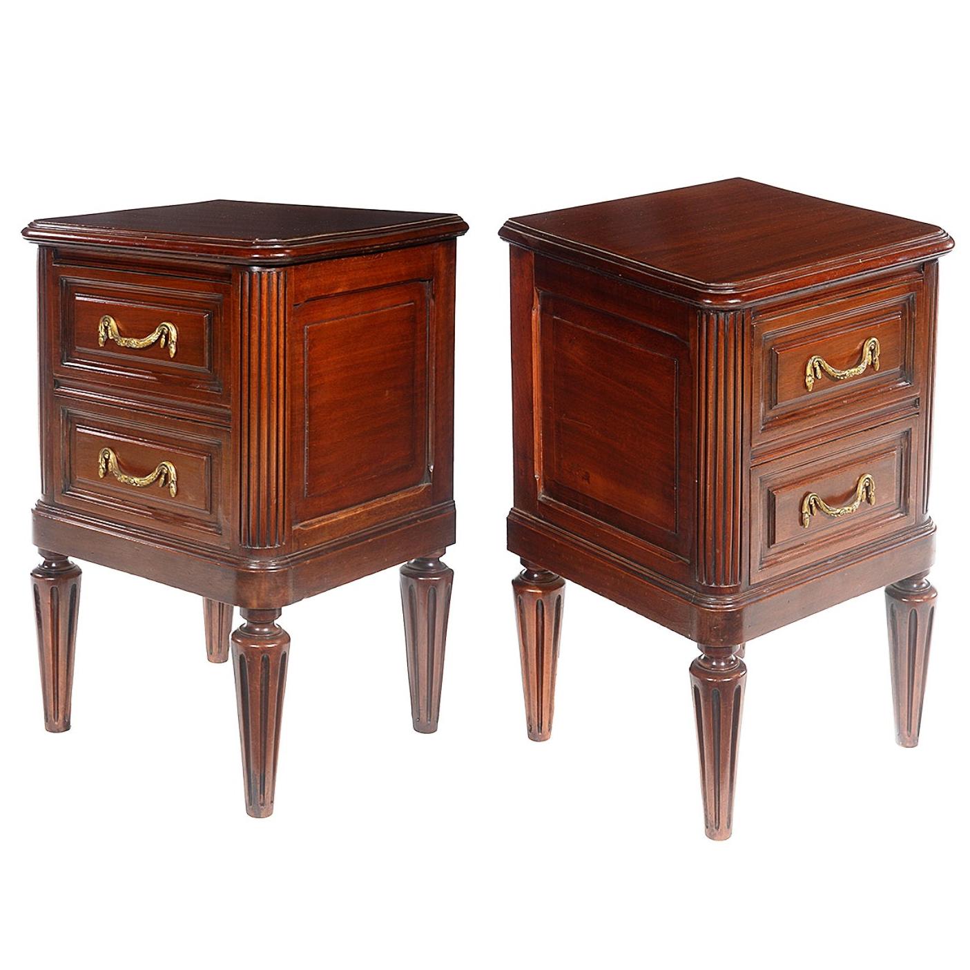 Pair of Late 19th Century French Mahogany Bedside Chests For Sale