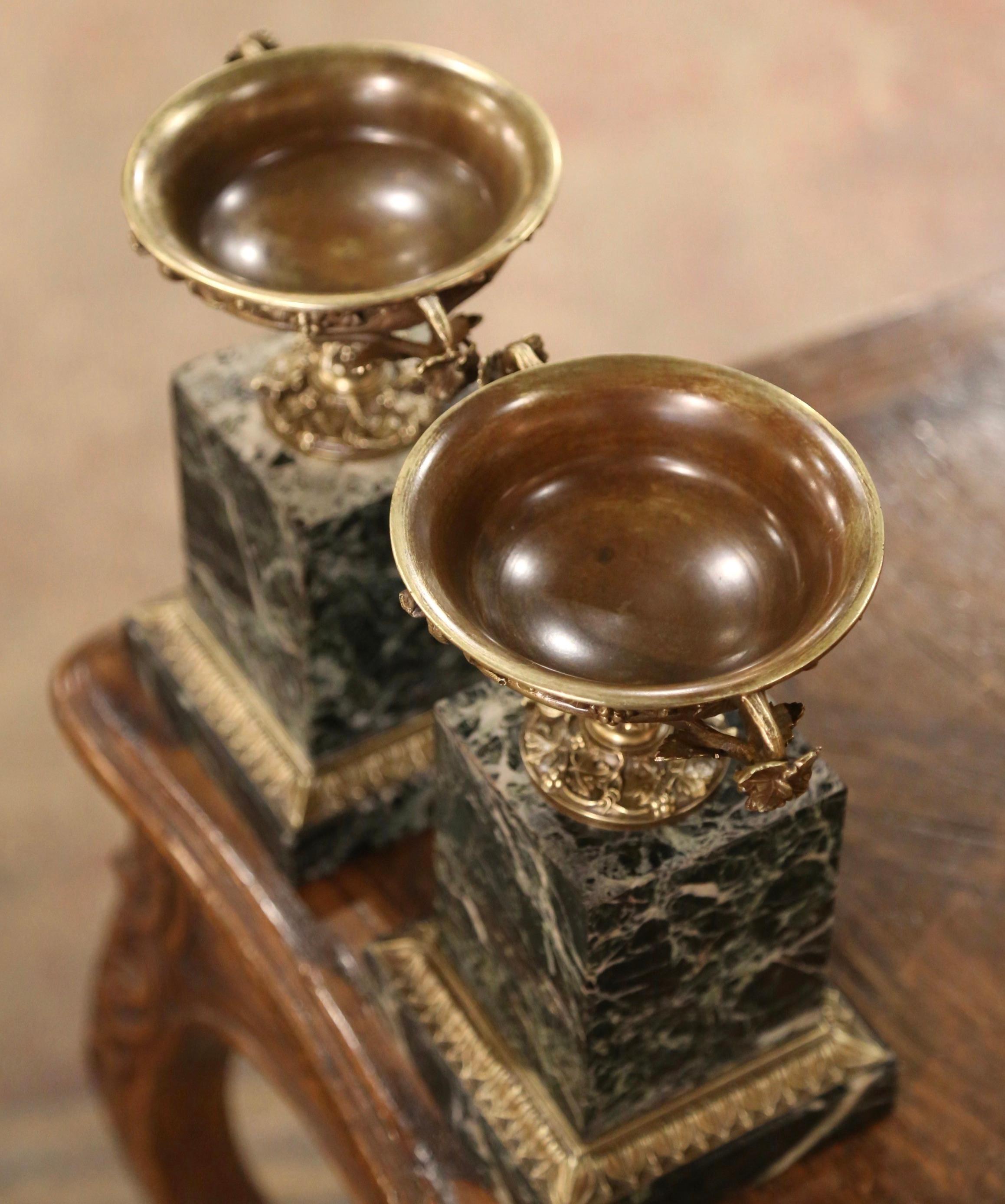 Pair of Late 19th Century French Marble and Bronze Vide-Poches Urns Tazza Dishes For Sale 4