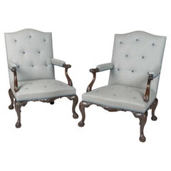 Paar englische Gainsborough-Stühle im George-II-Stil aus dem späten 19.