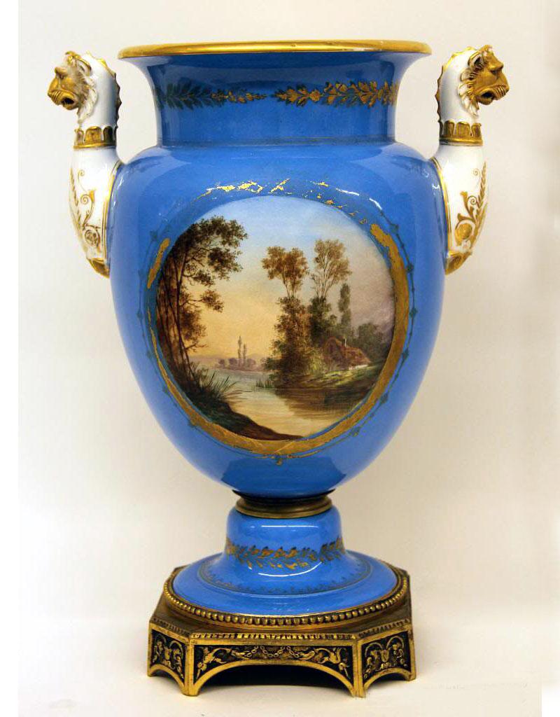 French Pair of Late 19th Century Gilt Bronze and Sky Blue Sèvres Style Porcelain Vases For Sale