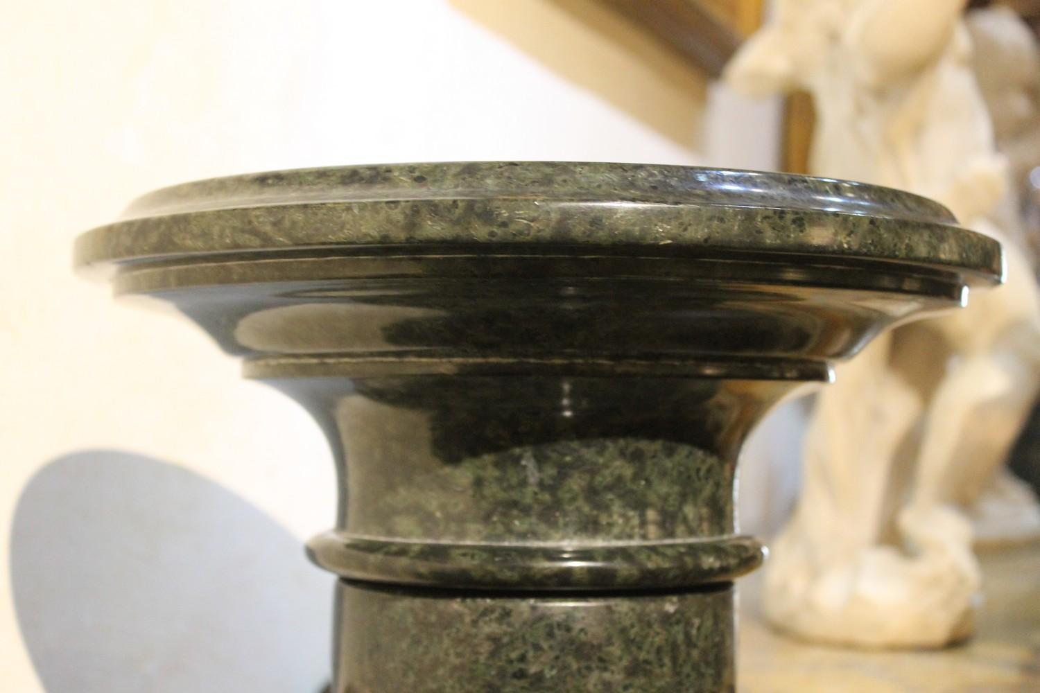 Italian Neoclassical Green Serpentine Marble Pedestal Fluted Column Rotating Top 4