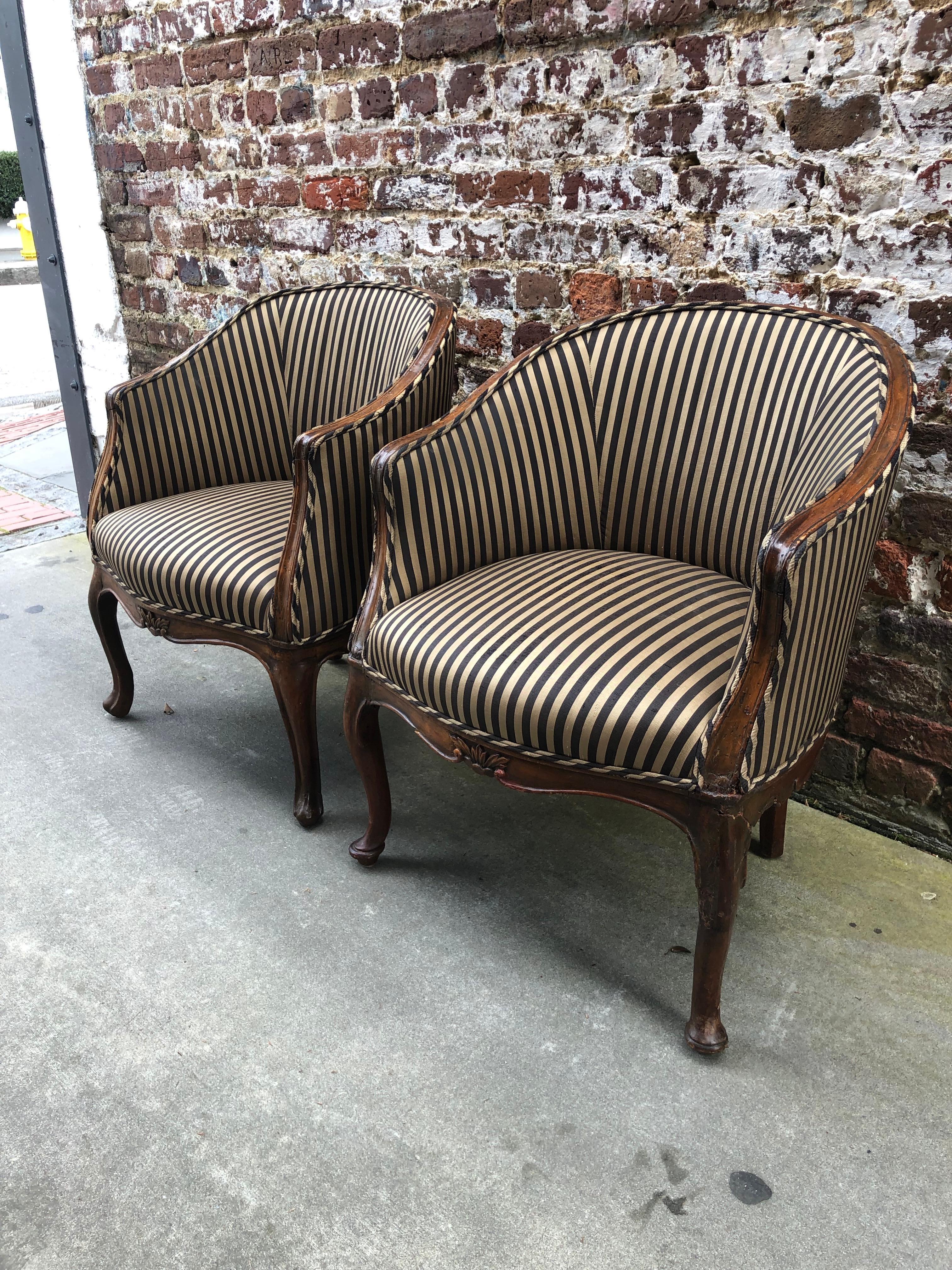 Pair of Late 19th Century Italian Walnut Occasional Chairs 1
