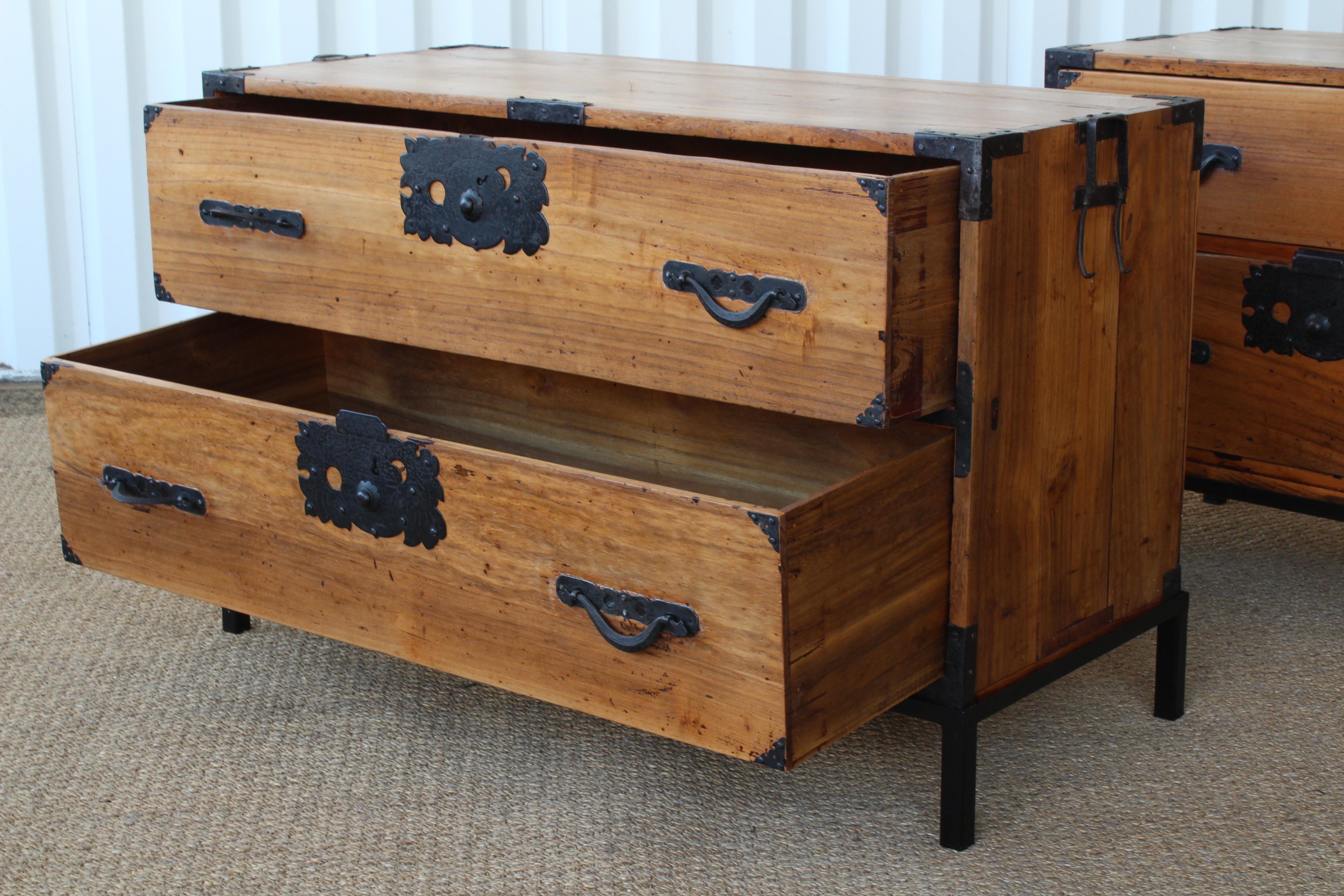 Pair of Late 19th Century Japanese Tansu Chests 8