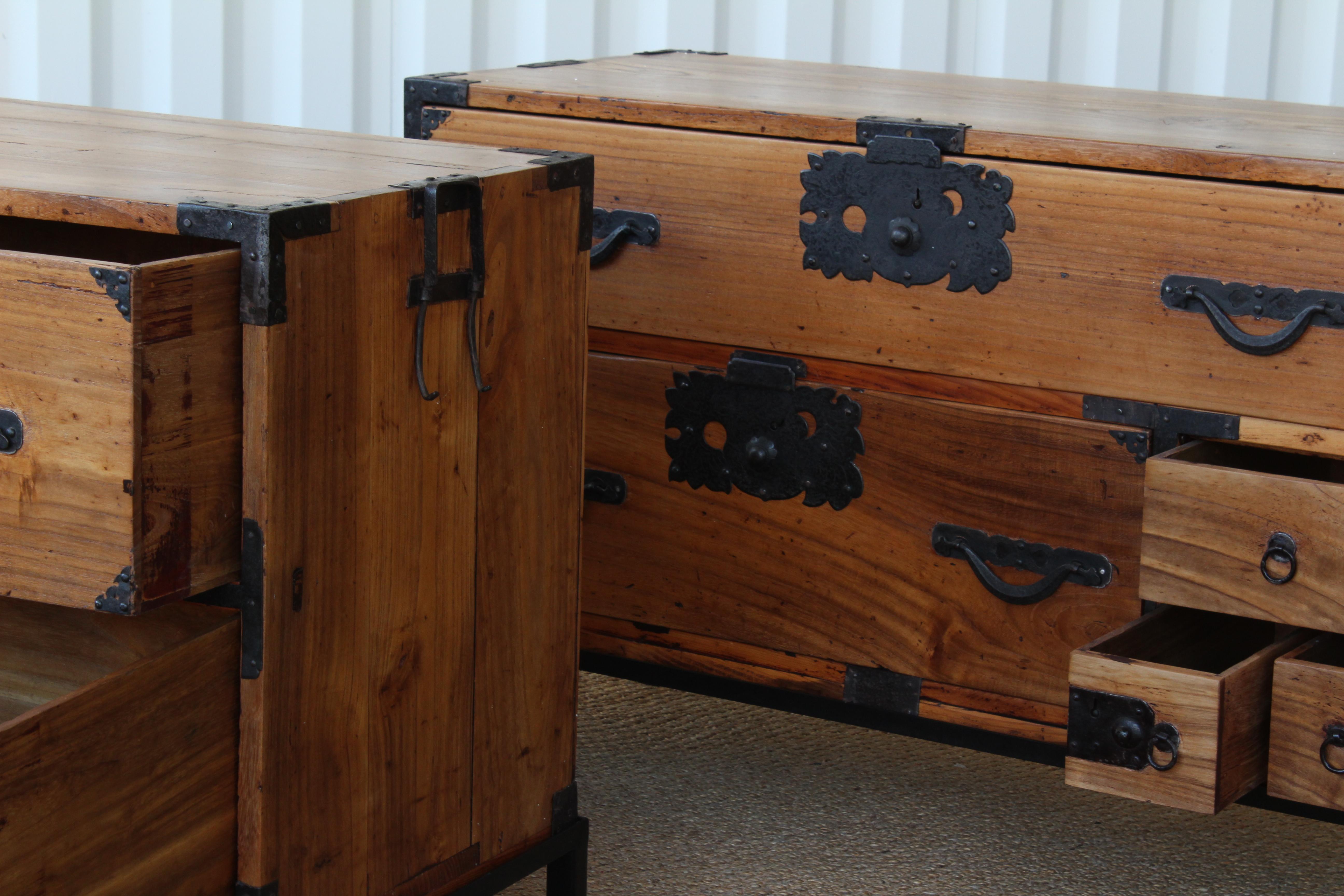 Pair of Late 19th Century Japanese Tansu Chests 9