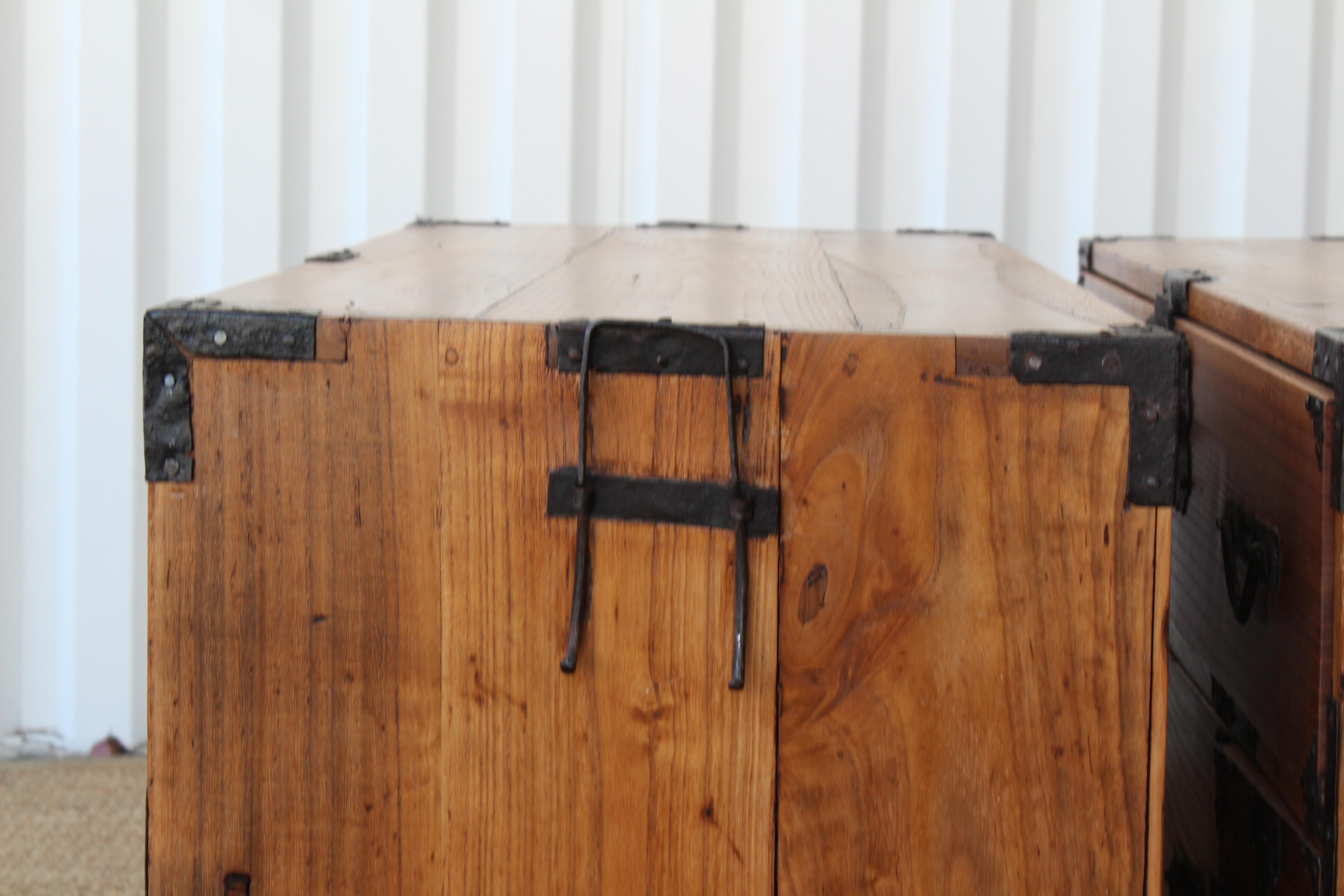 Pair of Late 19th Century Japanese Tansu Chests 10