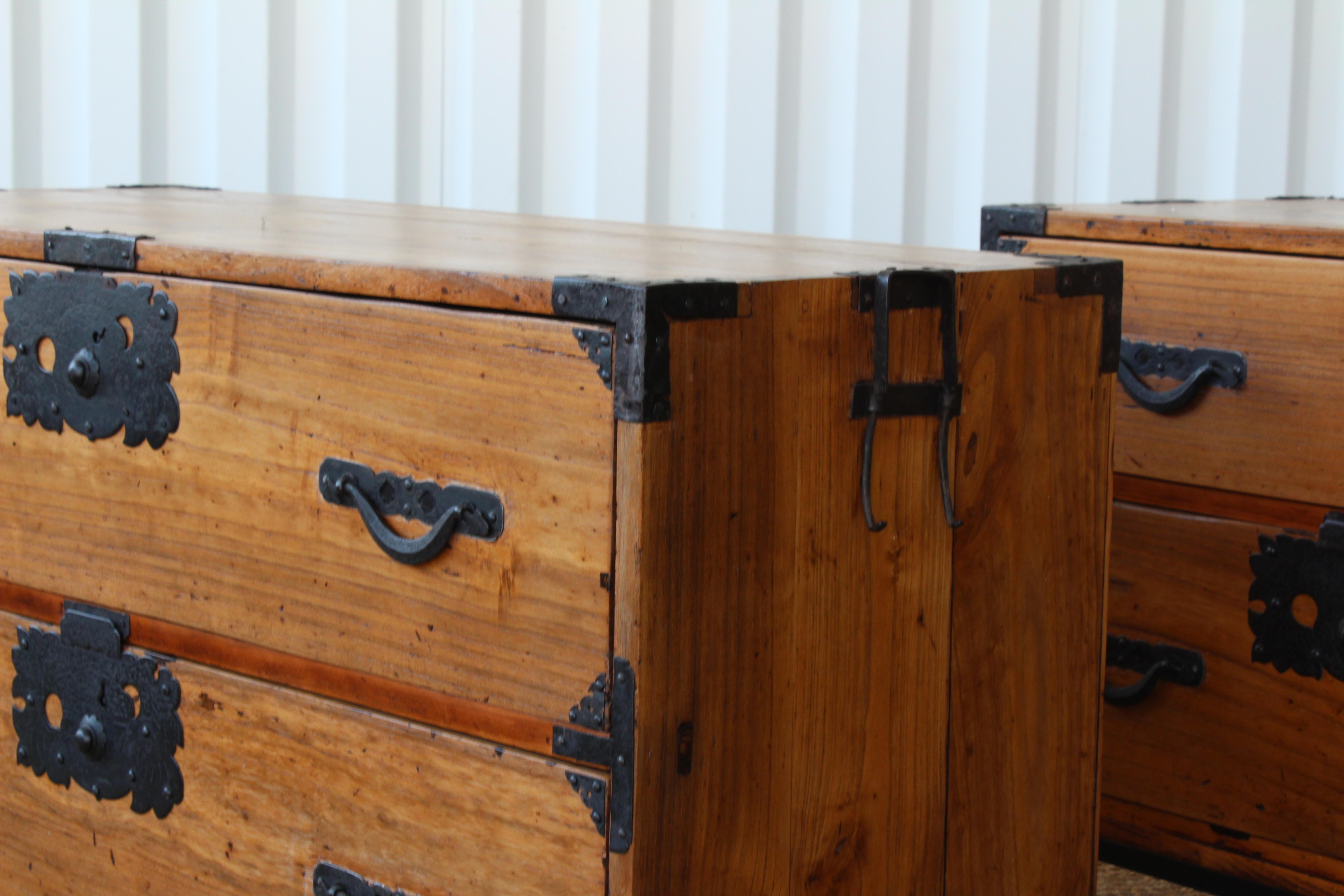 Pair of Late 19th Century Japanese Tansu Chests 2