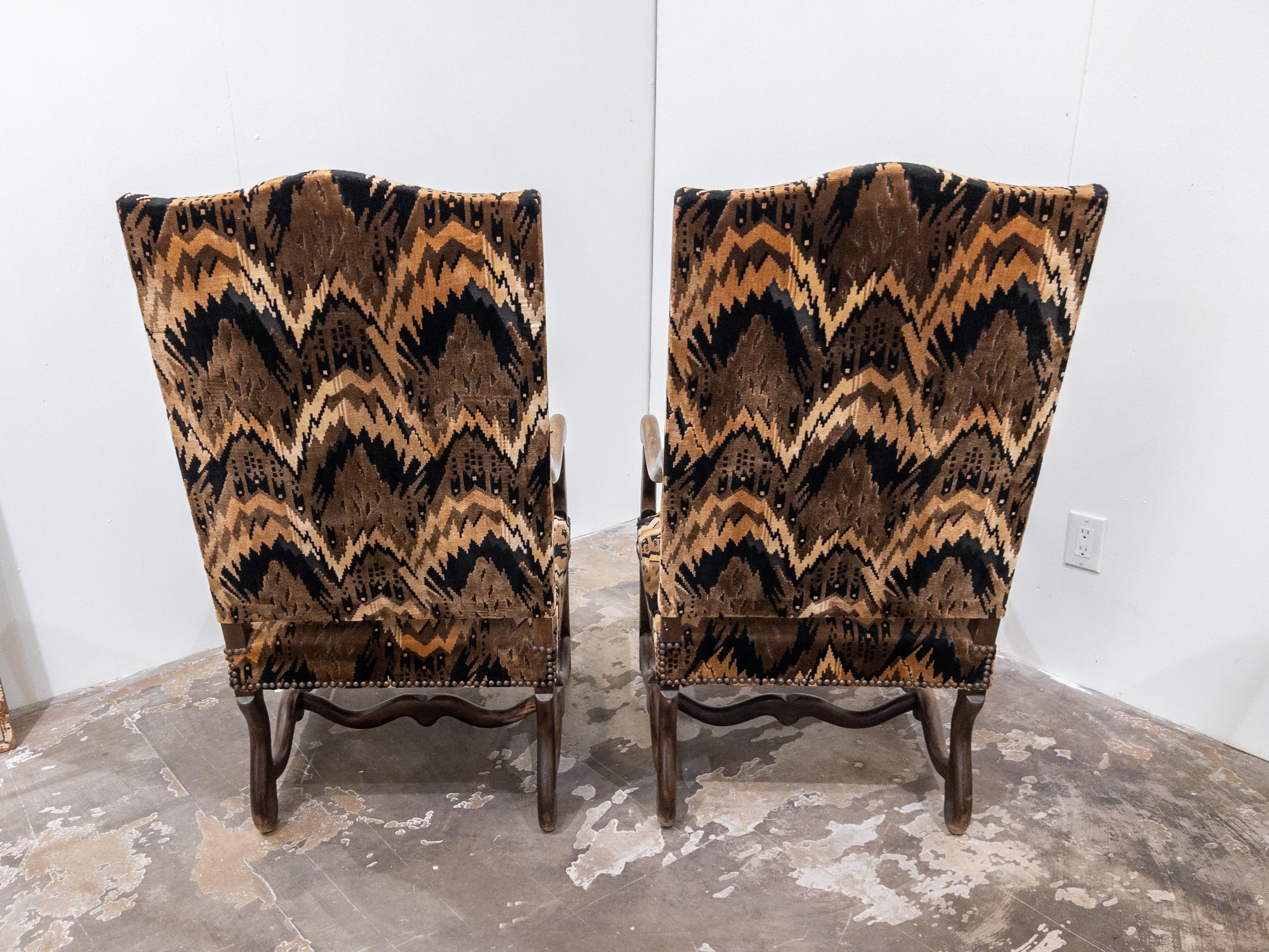 Hand-Carved Pair of Late 19th Century Louis XIII Style Mouton Arm Chairs For Sale