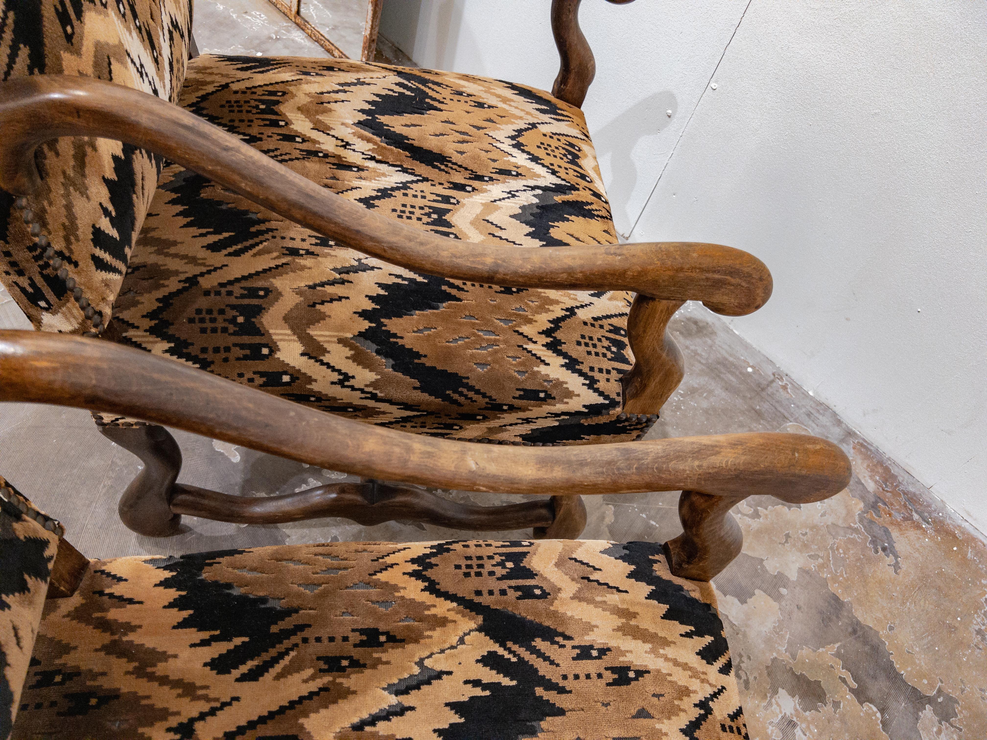Paire de chaises à accoudoirs Mouton de style Louis XIII de la fin du 19e siècle Bon état - En vente à Houston, TX