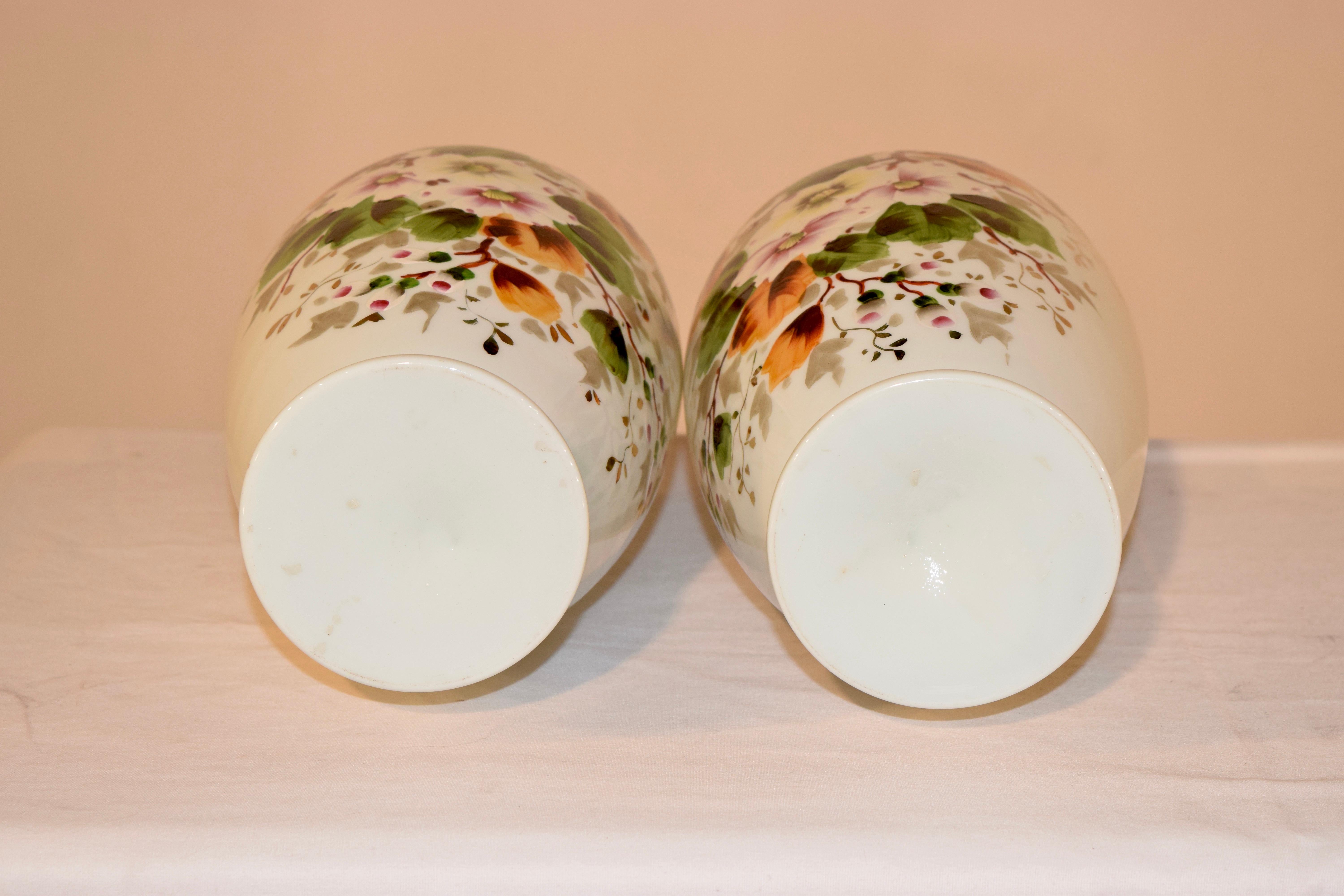 Pair of Late 19th Century Opaline Glass Vases For Sale 1