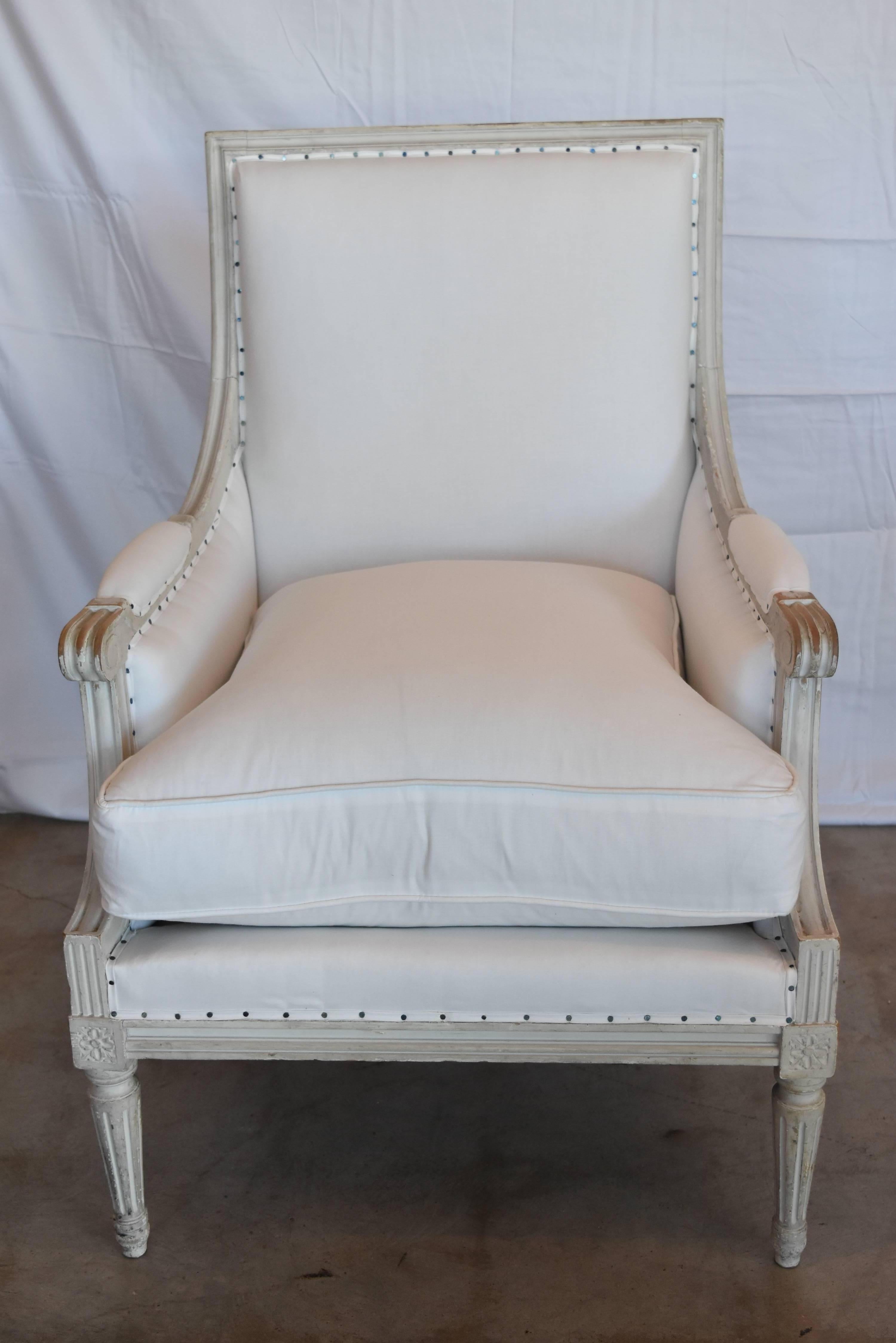 Pair of Late 19th Century Painted Gray Louis XVI Style French Bergere Armchairs 6