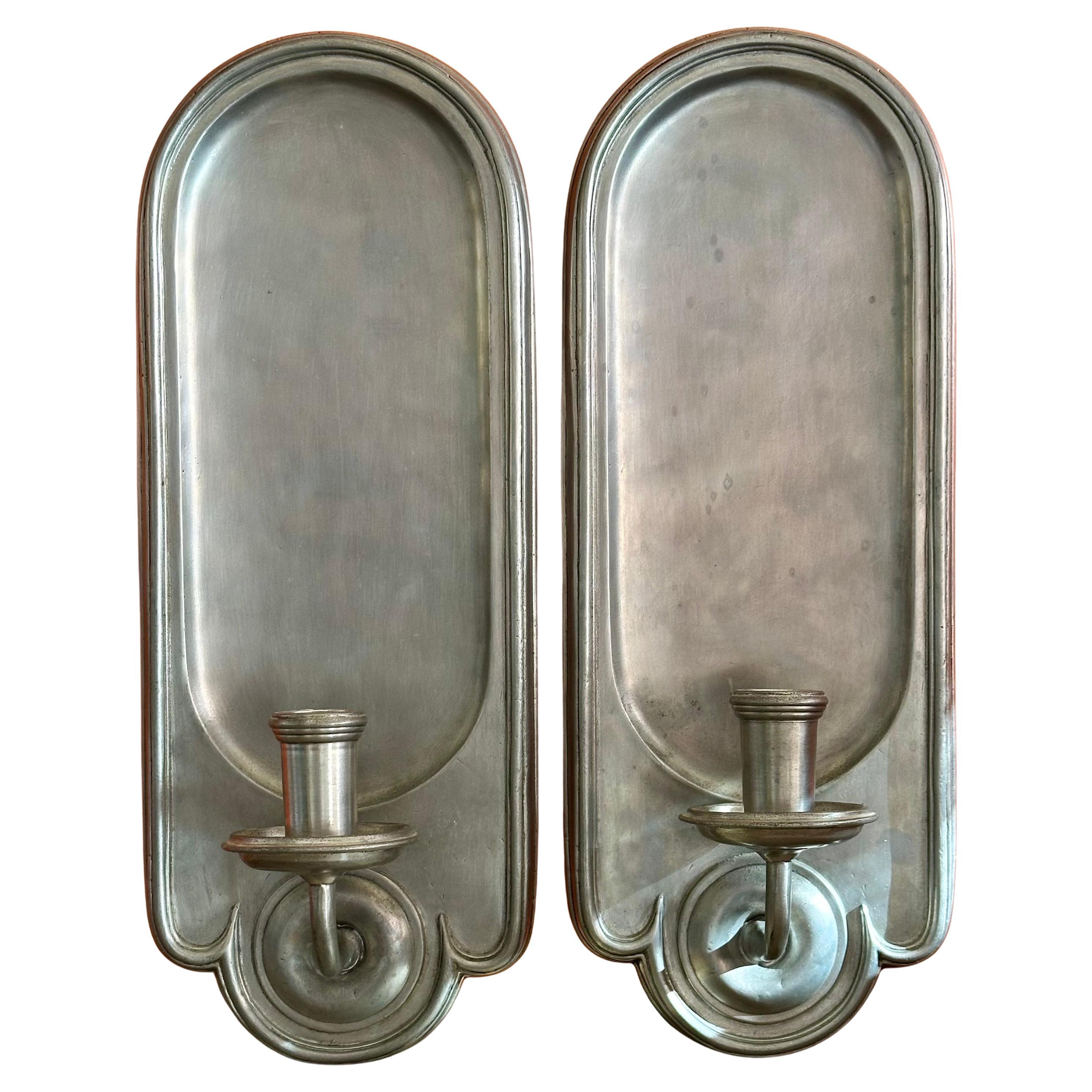 Coppia di candele da parete in peltro della fine del XIX secolo di Match Pewter in vendita