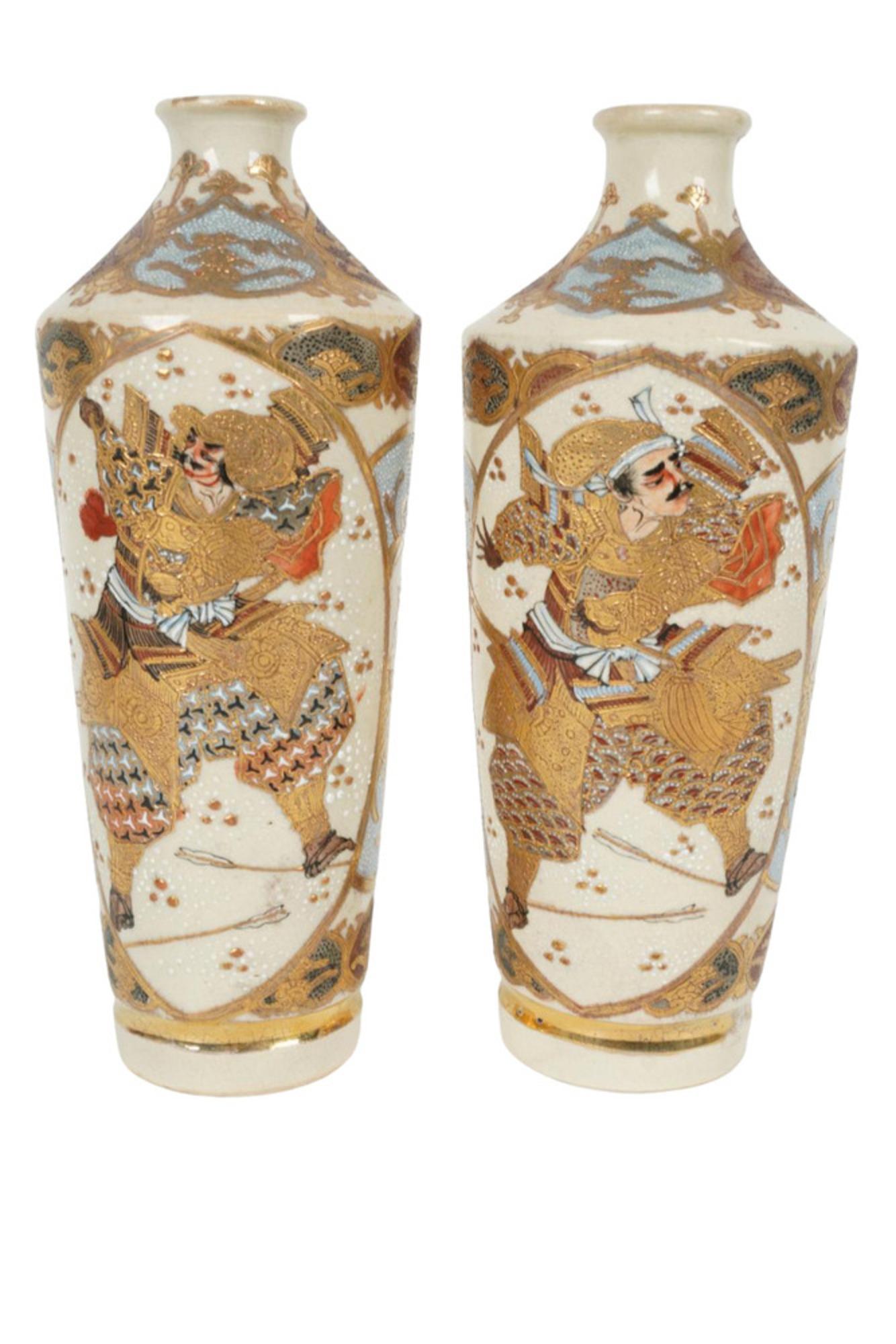 Pair of Late 19th Century Satsuma Vases Depicting Warriors, Marked In Good Condition For Sale In Richmond Hill, ON
