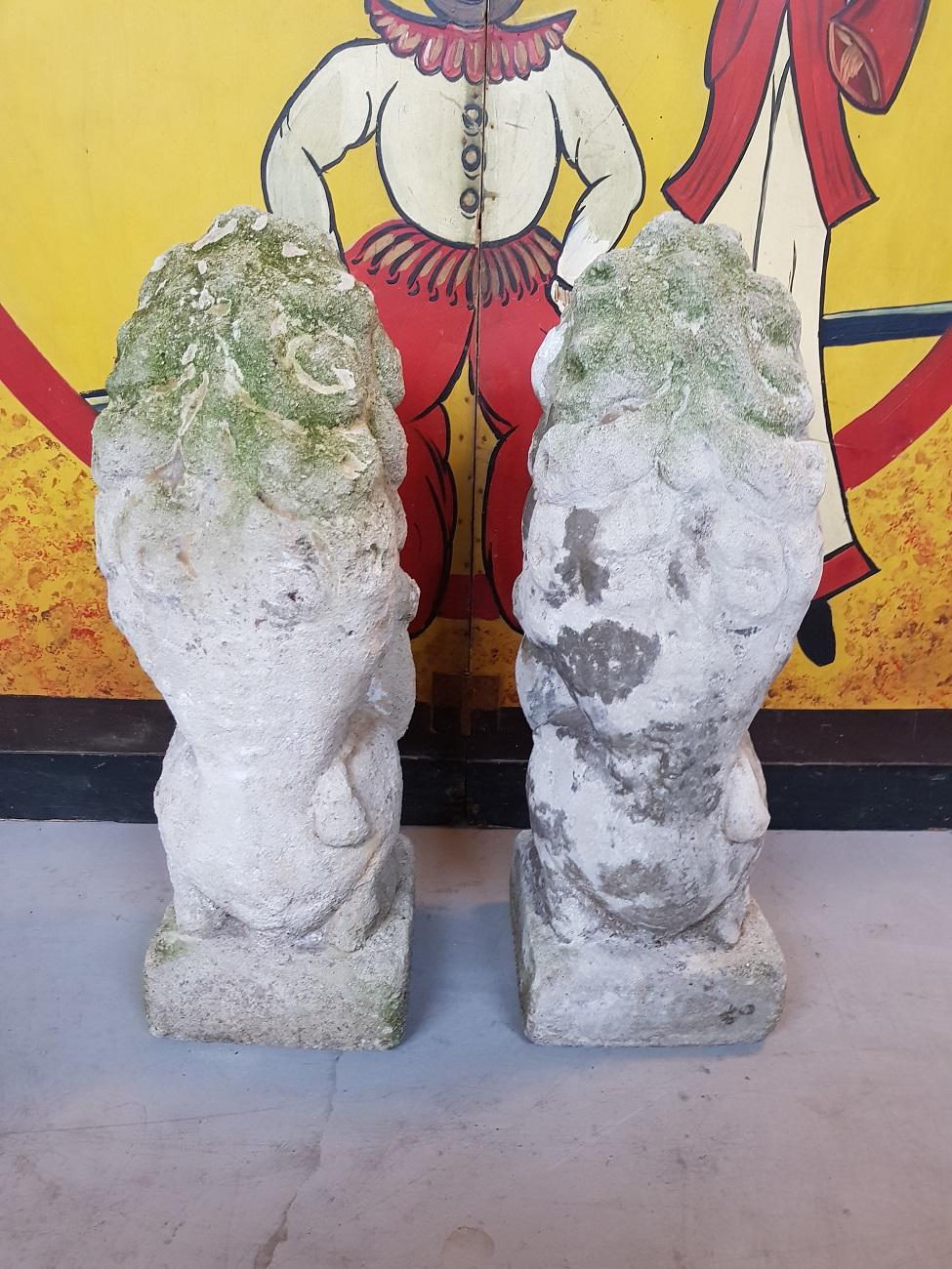 Pair of Late 19th Century Stone Garden Lions In Good Condition In Raalte, NL