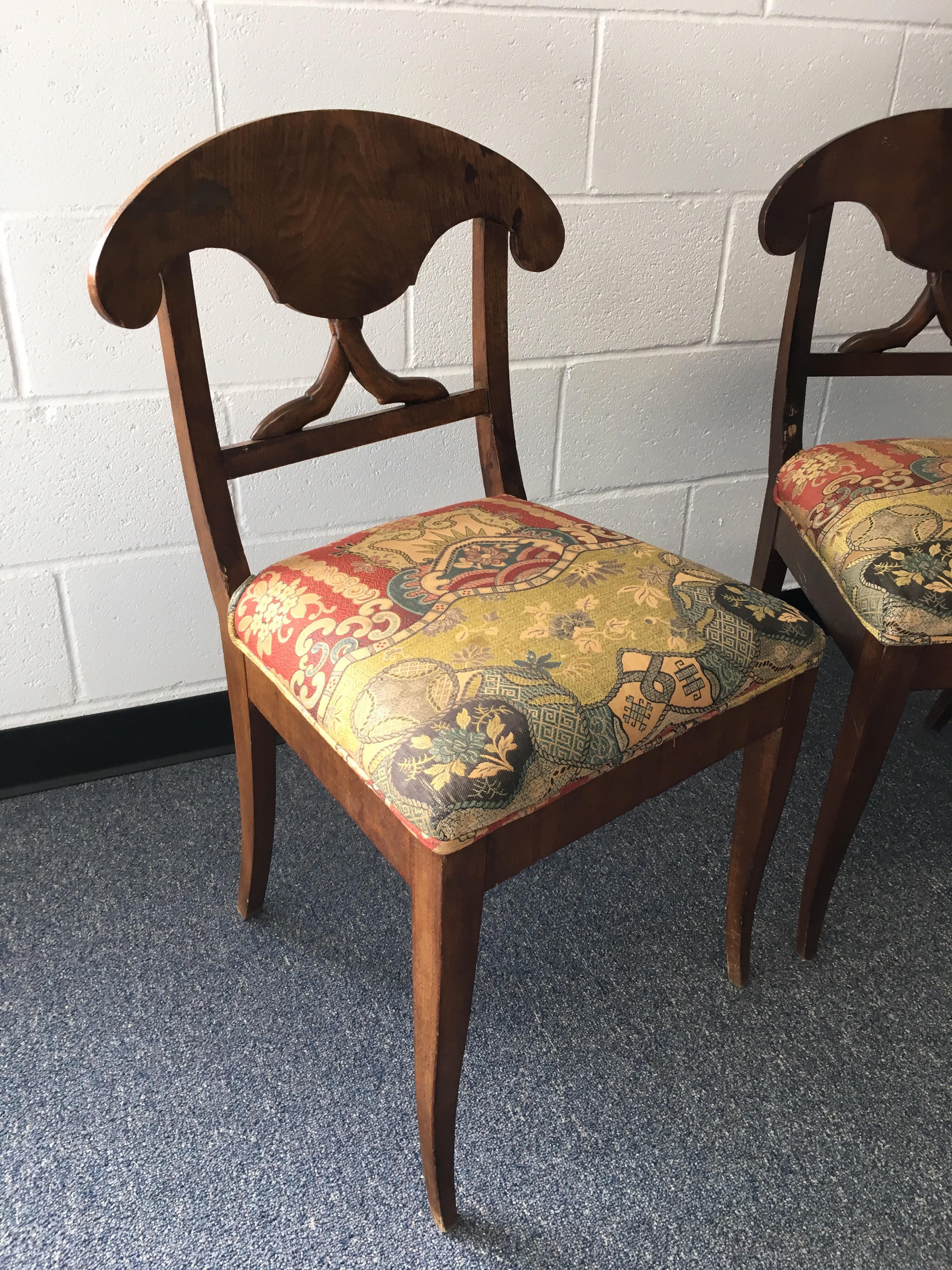 Pair of Late 19th Century Swedish Biedermeier Side Chairs with Silk Fabric 5